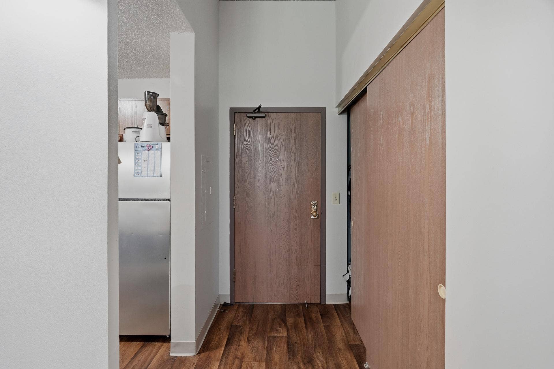 985 Ivy Avenue E, 98, Saint Paul, MN 55106 102 - 985 Ivy Ave E MLS-62.jpg