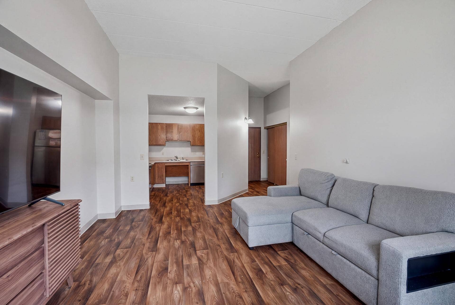 985 Ivy Avenue E, 98, Saint Paul, MN 55106 102 - 985 Ivy Ave E MLS-58.jpg