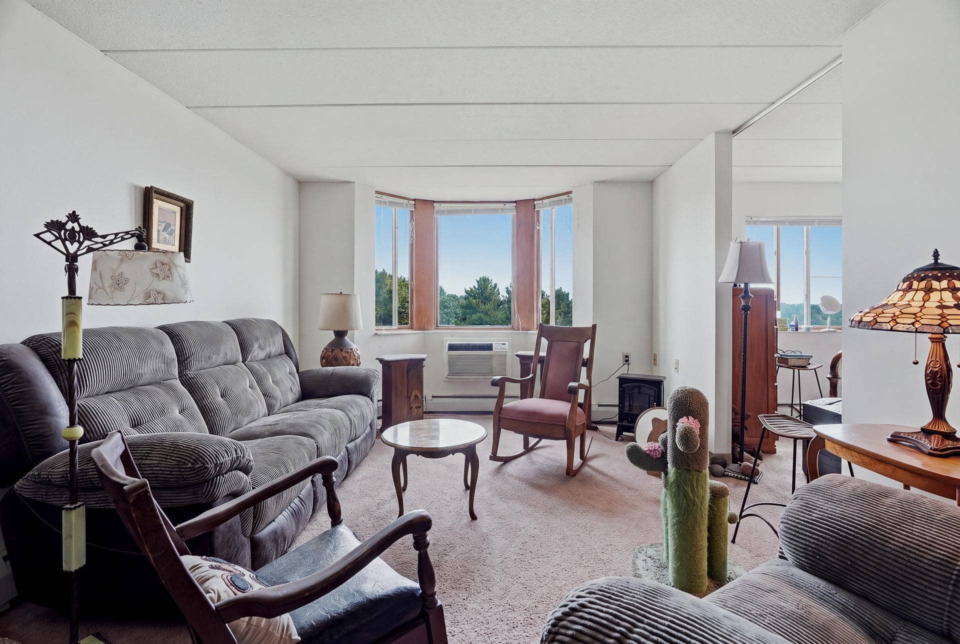 985 Ivy Avenue E, 98, Saint Paul, MN 55106 501 - 985 Ivy Ave E MLS-98.jpg