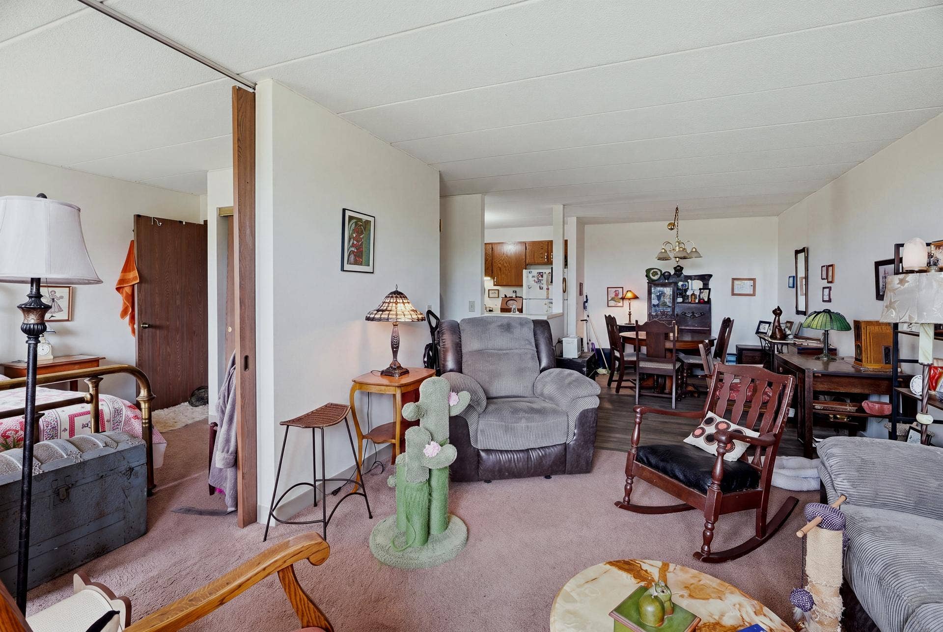985 Ivy Avenue E, 98, Saint Paul, MN 55106 501 - 985 Ivy Ave E MLS-100.jpg