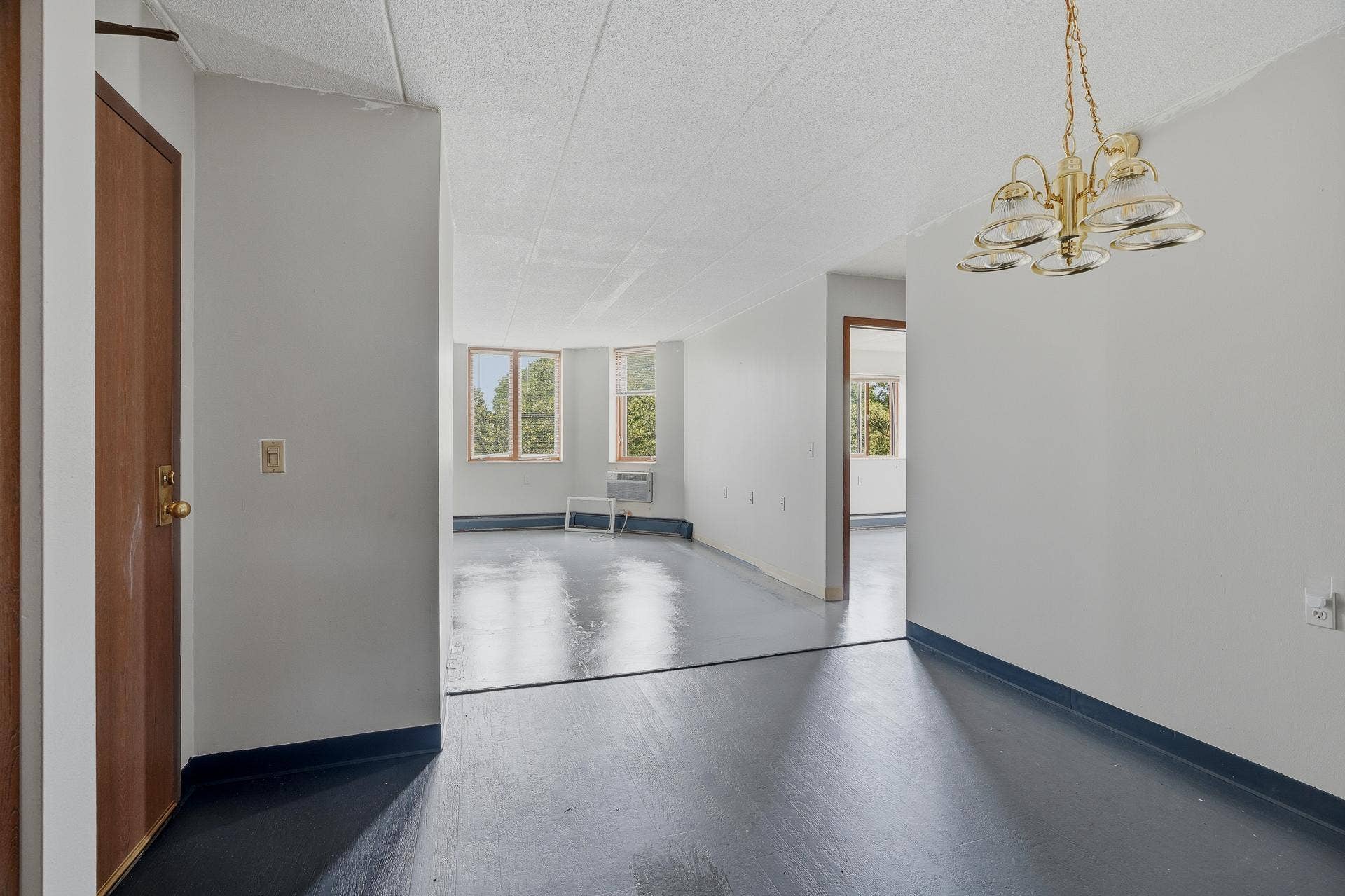 985 Ivy Avenue E, 98, Saint Paul, MN 55106 511 - 985 Ivy Ave E MLS-110.jpg
