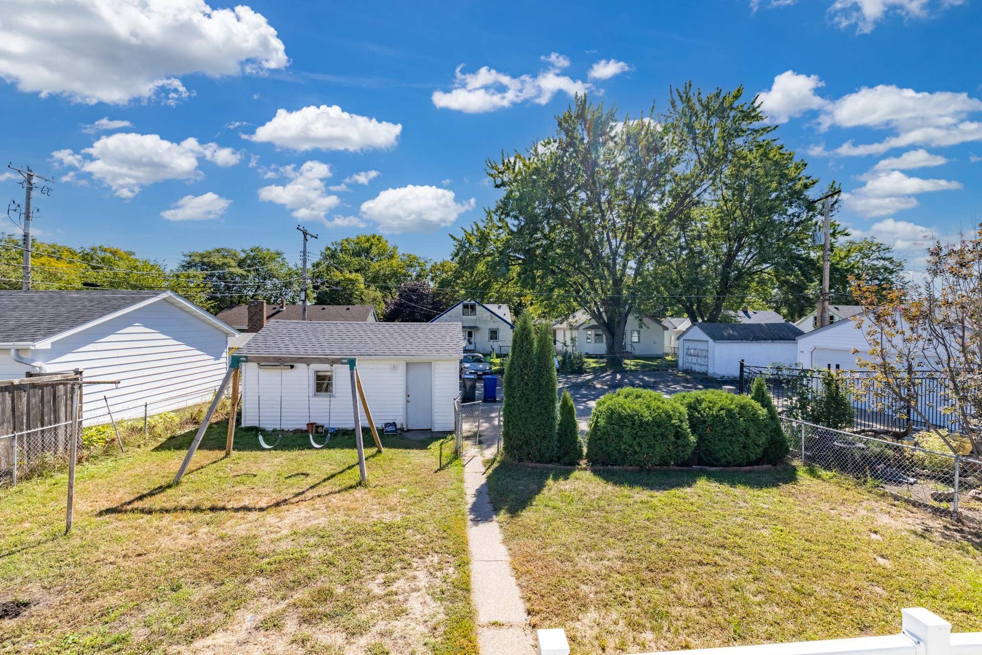 986 Blair Avenue, 102, Saint Paul, MN 55104 HT8A8804-HDR-Edit.jpg