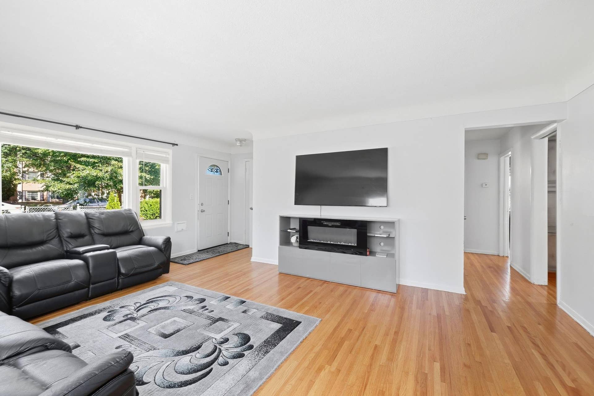986 Blair Avenue, 102, Saint Paul, MN 55104 HT8A8715.jpg