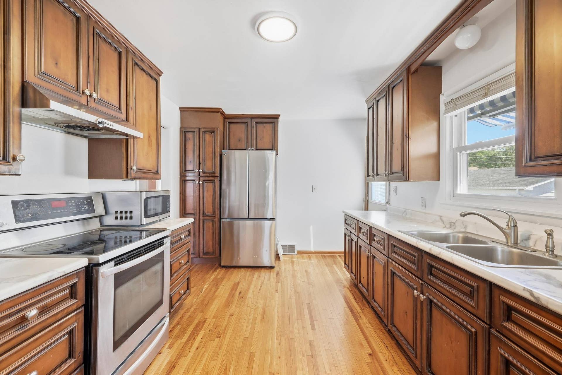 986 Blair Avenue, 102, Saint Paul, MN 55104 HT8A8730.jpg