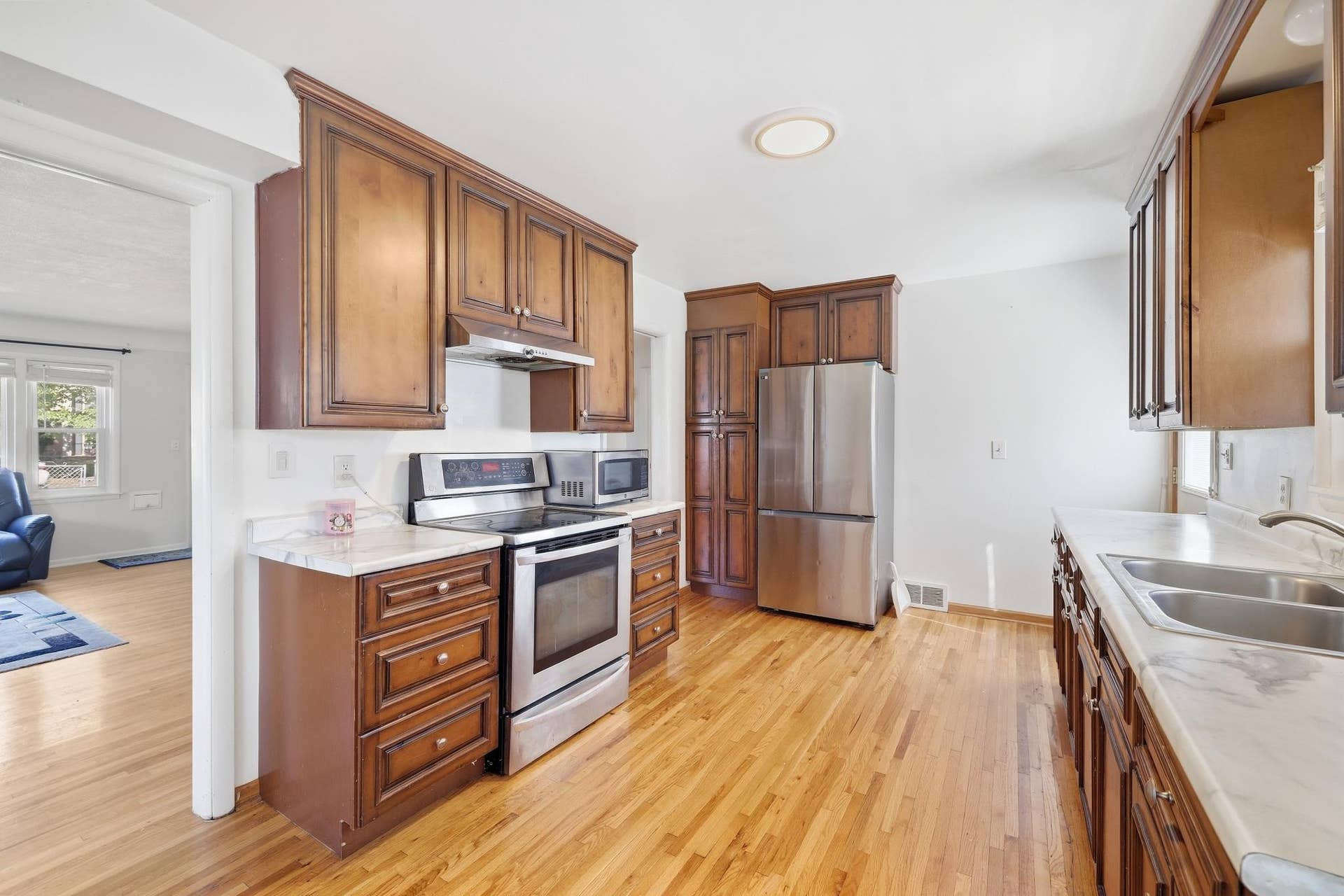 986 Blair Avenue, 102, Saint Paul, MN 55104 HT8A8735.jpg