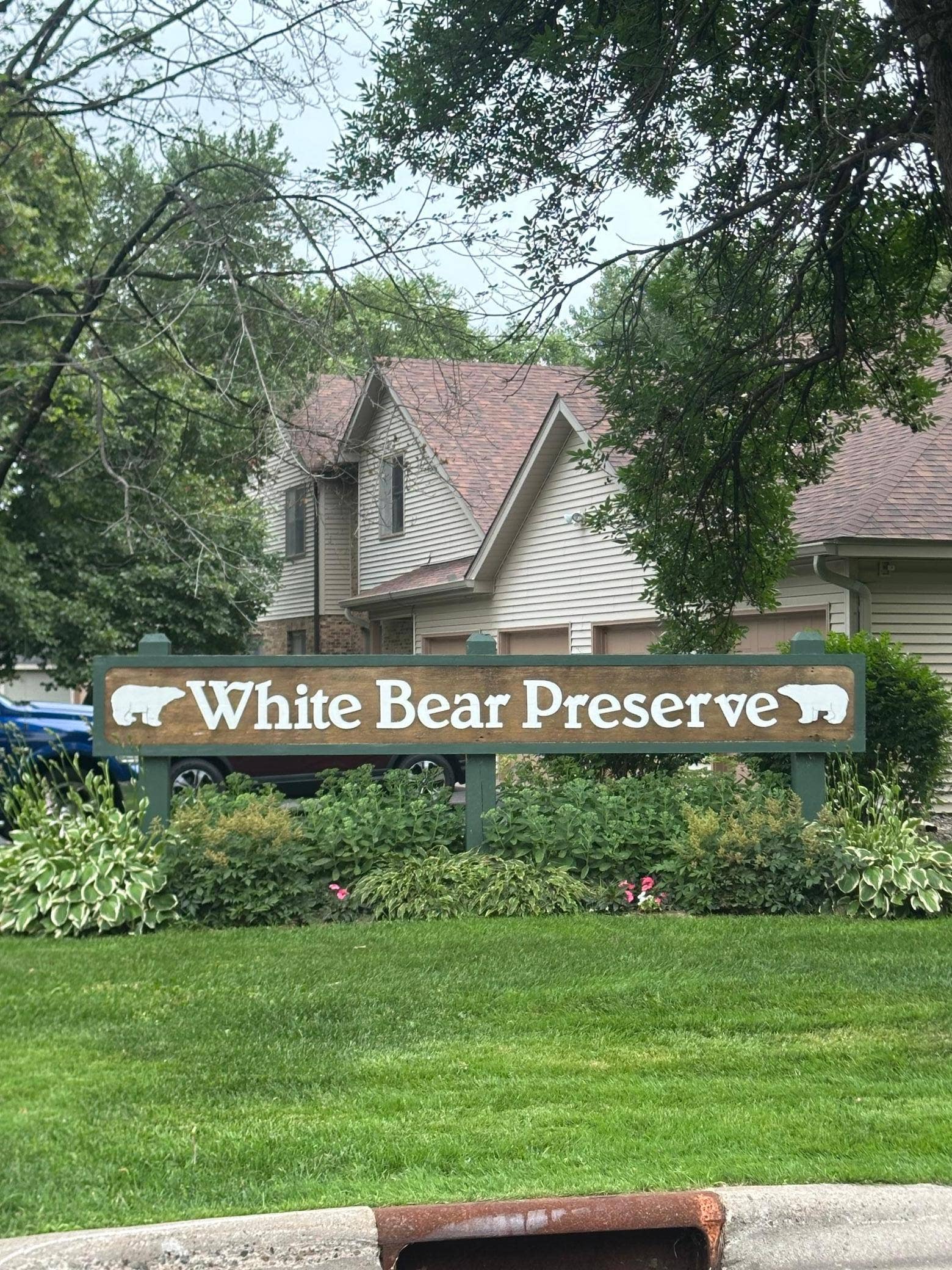 4254 Oakmede Lane, #87B, White Bear Lake, MN 55110 High Demand Quiet White Bear Preserve rarely offers homes for sale. Very walkable neighborhood, close to shopping, White Bear Lake and highways for easy commutes!