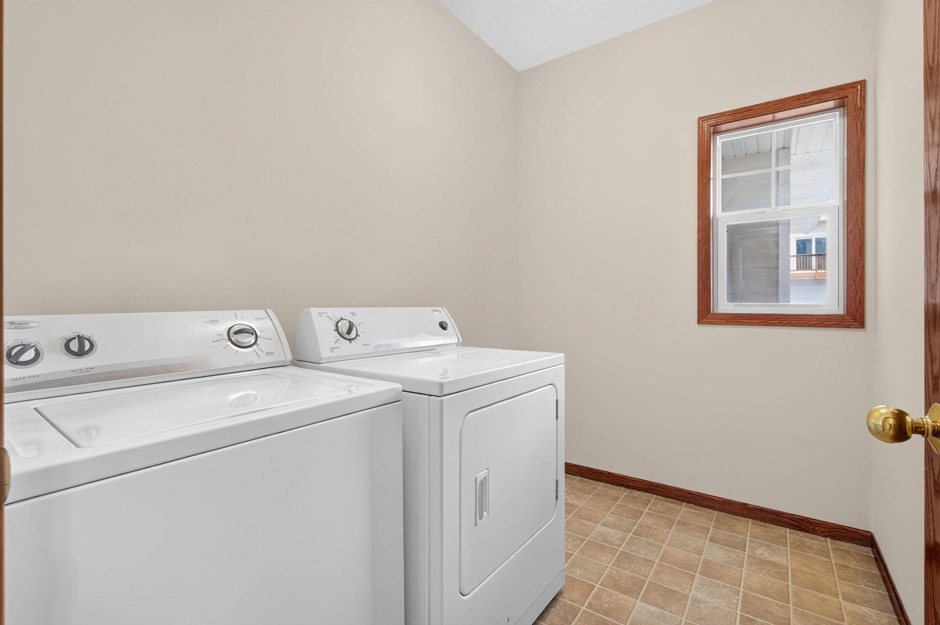 1101 Barclay Street, #1101, 92, Saint Paul, MN 55106 1101 Barclay Street, #1101, 92, Saint Paul, MN 55106
