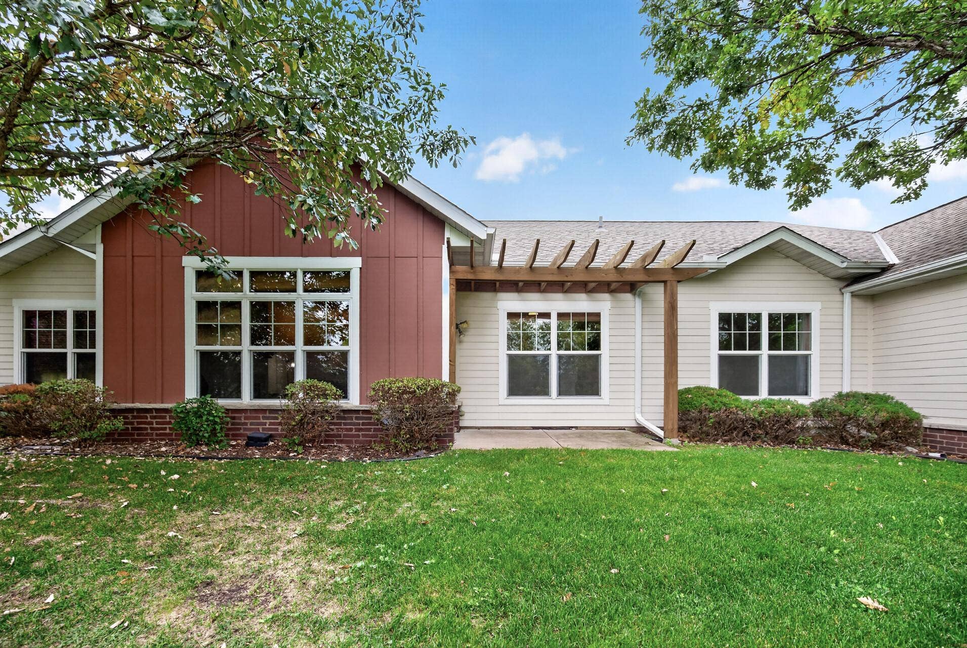 1101 Barclay Street, #1101, 92, Saint Paul, MN 55106 1101 Barclay Street, #1101, 92, Saint Paul, MN 55106