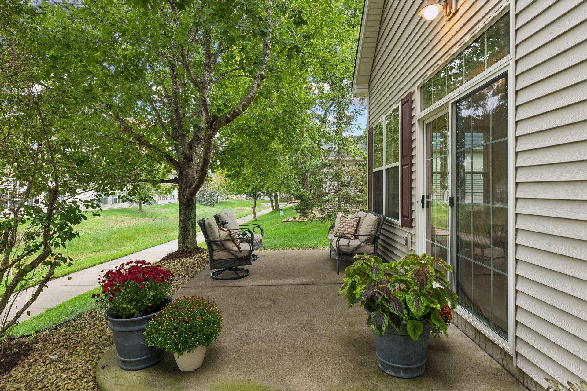 10571 Mississippi Circle N, Brooklyn Park, MN 55443 10571 Mississippi Circle N, Brooklyn Park, MN 55443