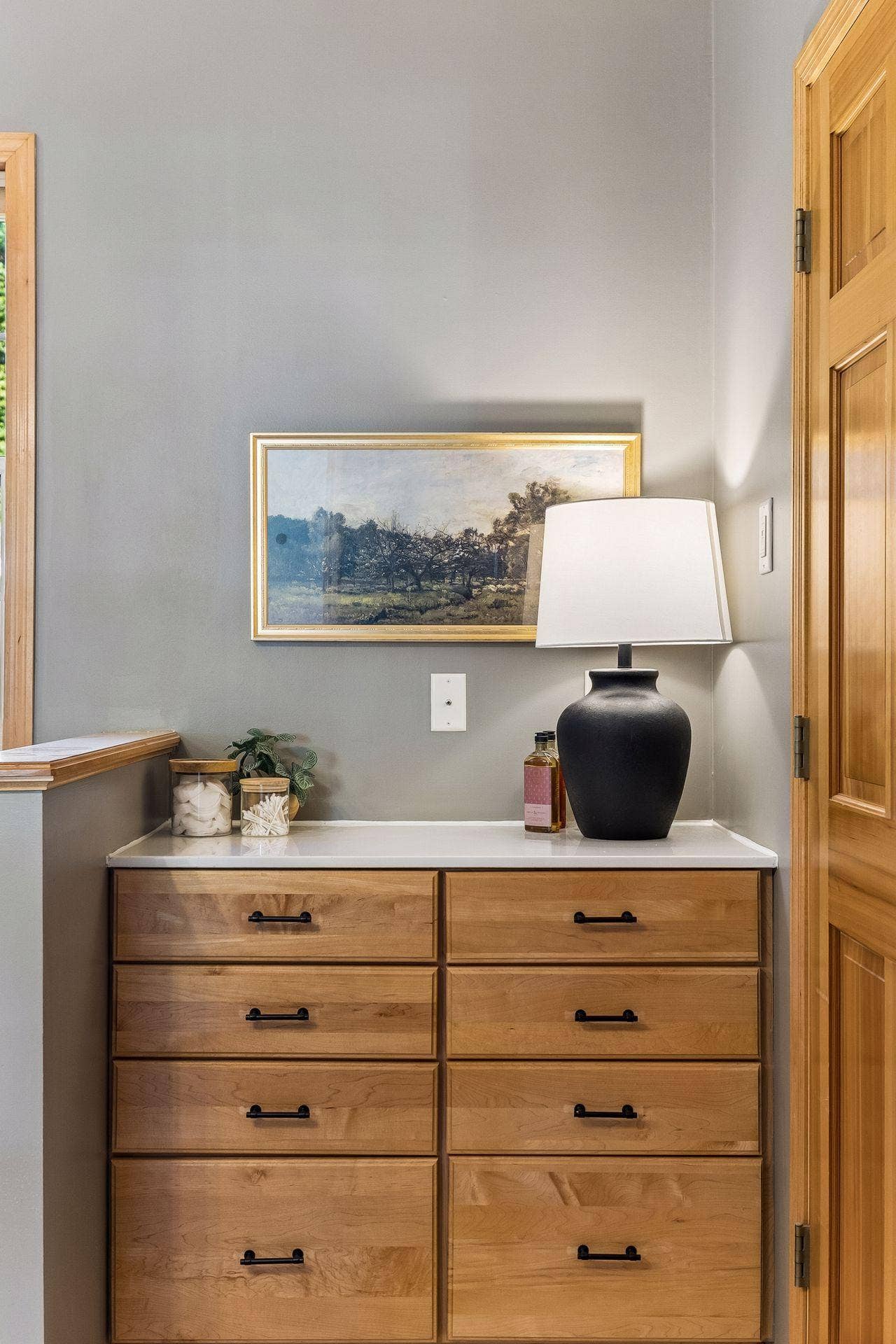 10571 Mississippi Circle N, Brooklyn Park, MN 55443 Primary bedroom includes an additional vanity area great for extra space to get ready and for hiding all those toiletries out of sight.