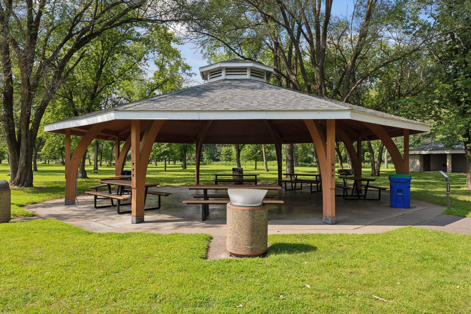 10571 Mississippi Circle N, Brooklyn Park, MN 55443 Coon Rapids Dam is another great spot within minutes of the home to host a gathering of family and friends.