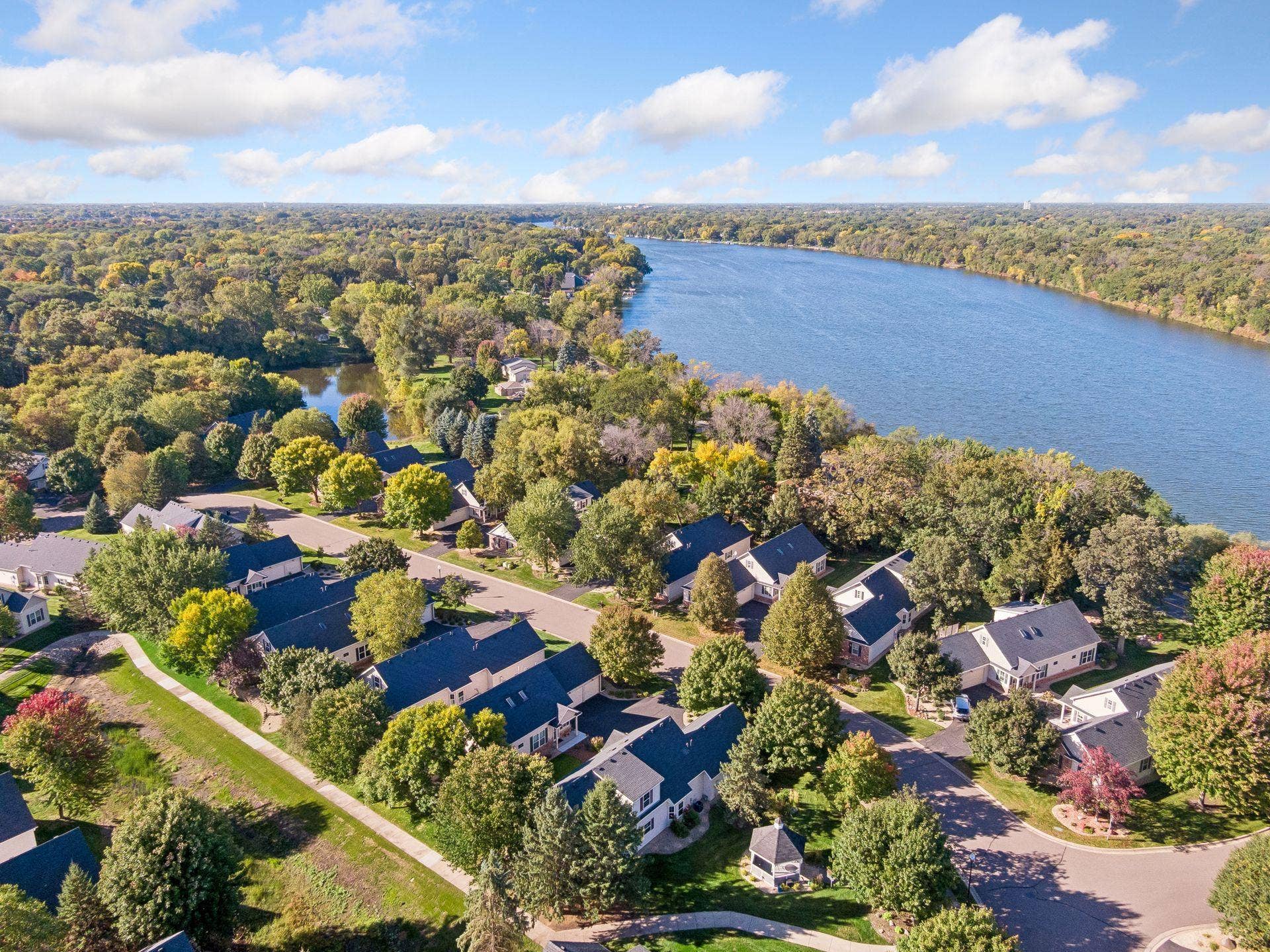 10571 Mississippi Circle N, Brooklyn Park, MN 55443 10571 Mississippi Circle N, Brooklyn Park, MN 55443