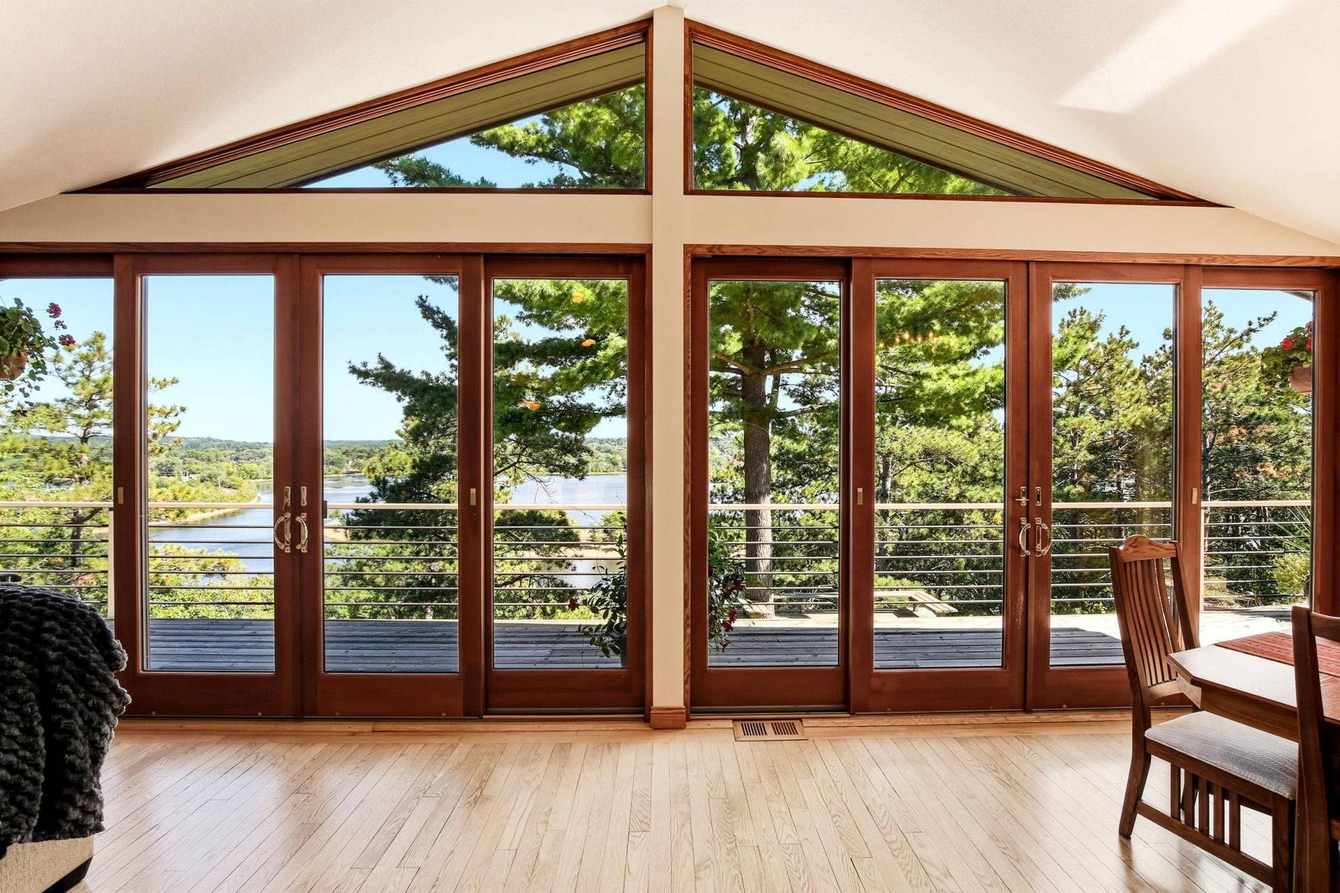 17-web-or-mls-1963-Quant-Ave-N-17.jpg