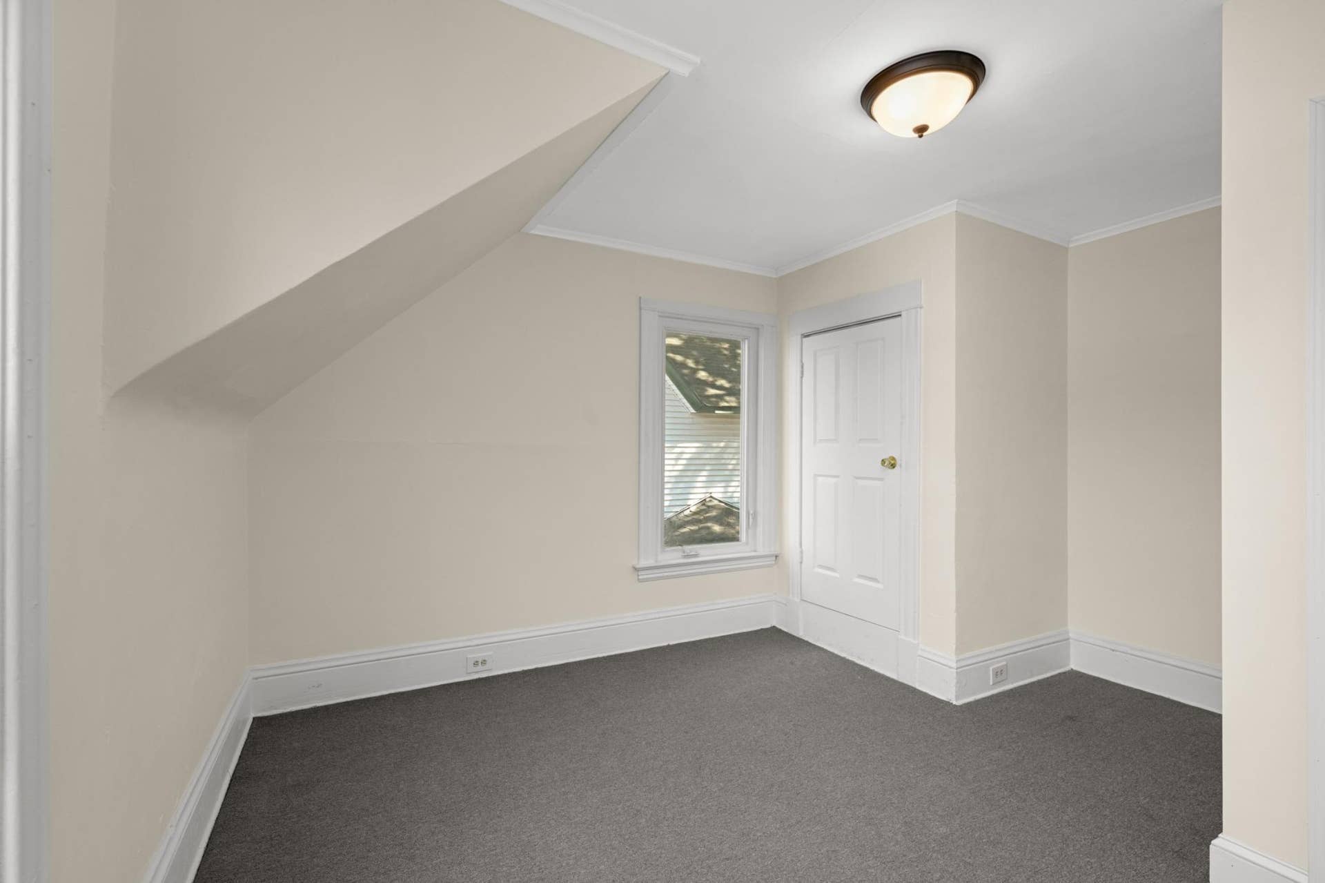2630 Girard Avenue N, 36, Minneapolis, MN 55411 Image-24.jpg
