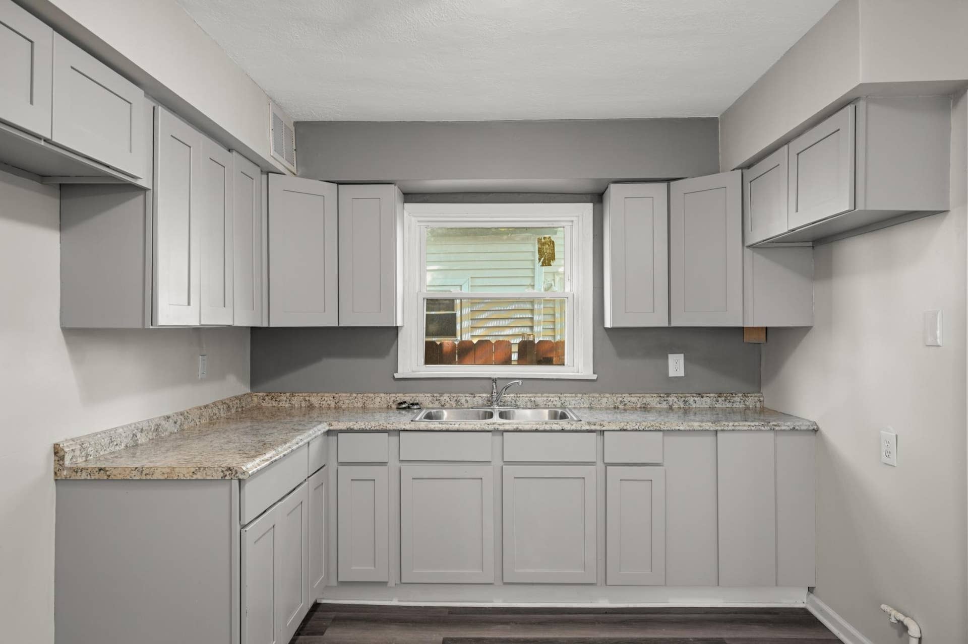 2630 Girard Avenue N, 36, Minneapolis, MN 55411 Image-11.jpg