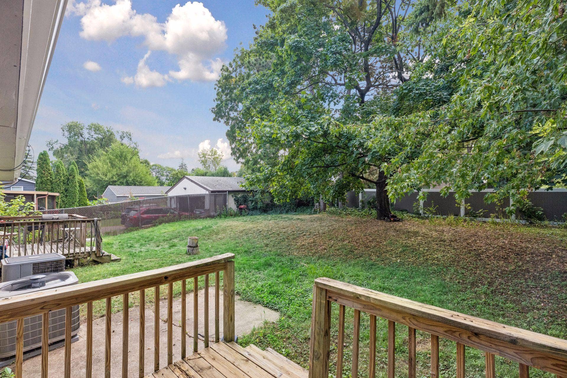 Deck & Fenced Backyard
