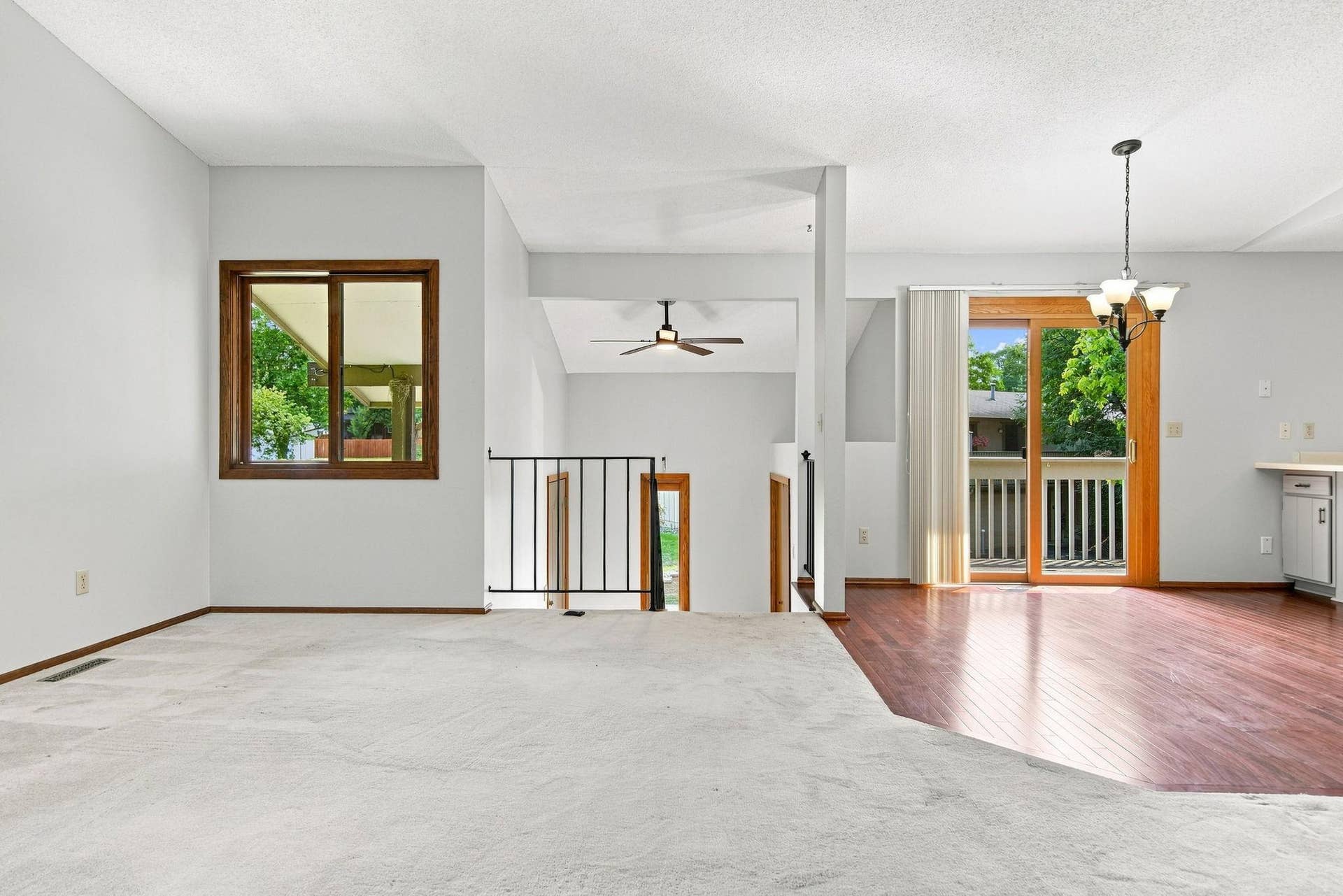 7232 Woodstock Drive, Bloomington, MN 55438 7232 Woodstock Drive, Bloomington, MN 55438