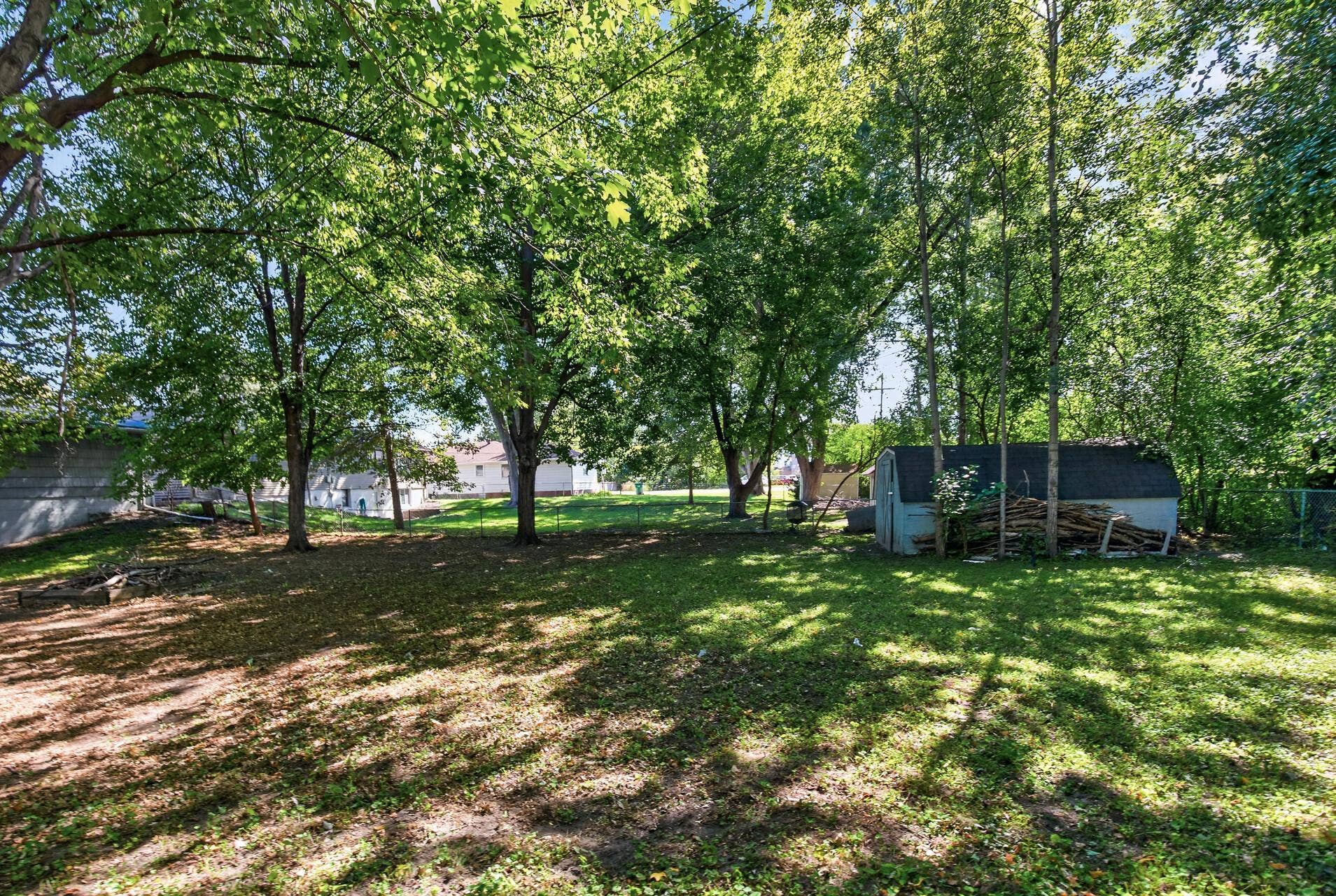 6913 Toledo Avenue N, Brooklyn Center, MN 55429 6913 Toledo Avenue N, Brooklyn Center, MN 55429