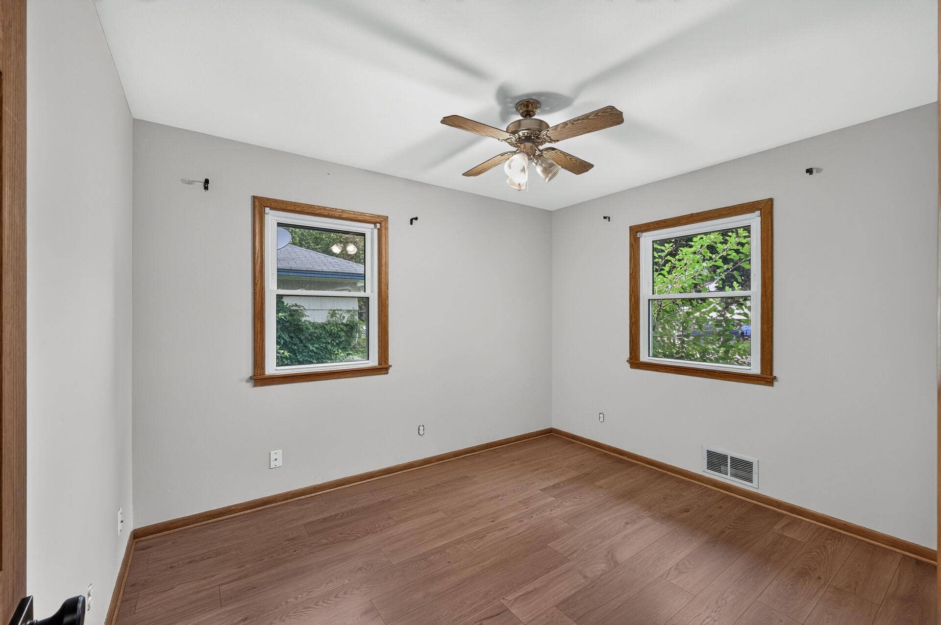 6913 Toledo Avenue N, Brooklyn Center, MN 55429 32_6913_Toledo15 (1)_mls.jpg