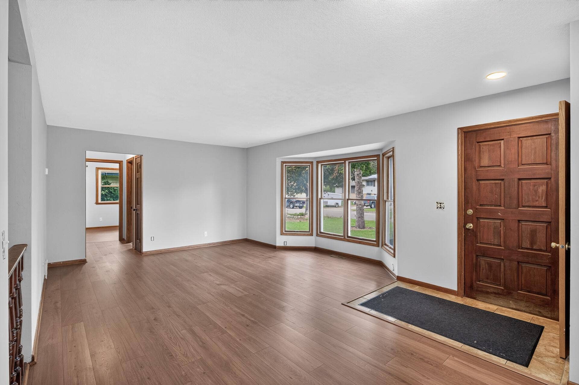 6913 Toledo Avenue N, Brooklyn Center, MN 55429 17_6913_Toledo2 (1)_mls.jpg