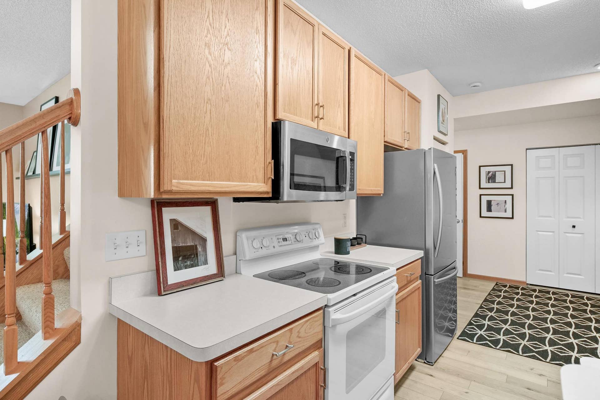 9153 Holly Lane N, Maple Grove, MN 55311 9153 Holly Lane N, Maple Grove, MN 55311