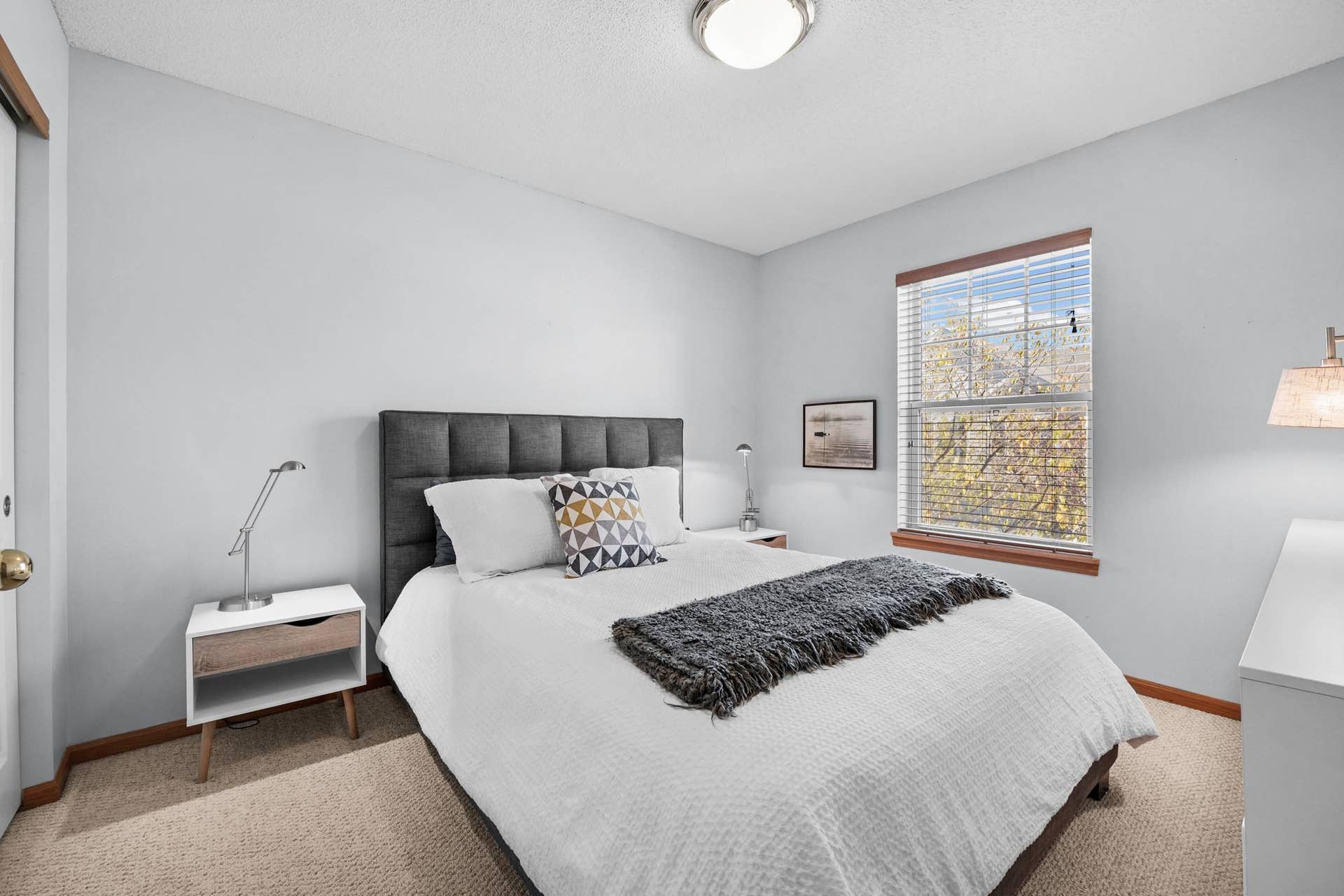 9153 Holly Lane N, Maple Grove, MN 55311 9153 Holly Lane N, Maple Grove, MN 55311