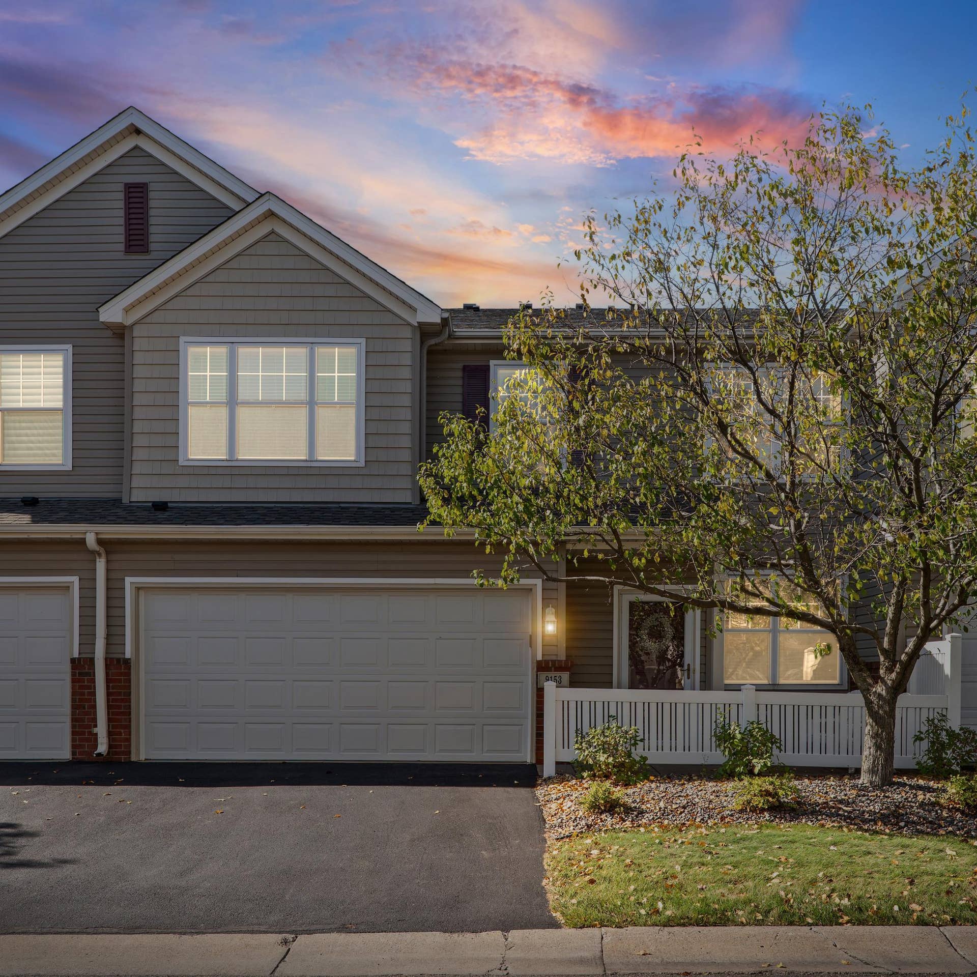 9153 Holly Lane N, Maple Grove, MN 55311 9153 Holly Lane N, Maple Grove, MN 55311
