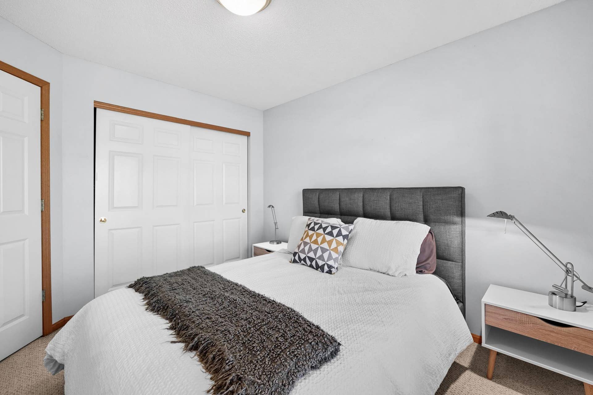 9153 Holly Lane N, Maple Grove, MN 55311 9153 Holly Lane N, Maple Grove, MN 55311