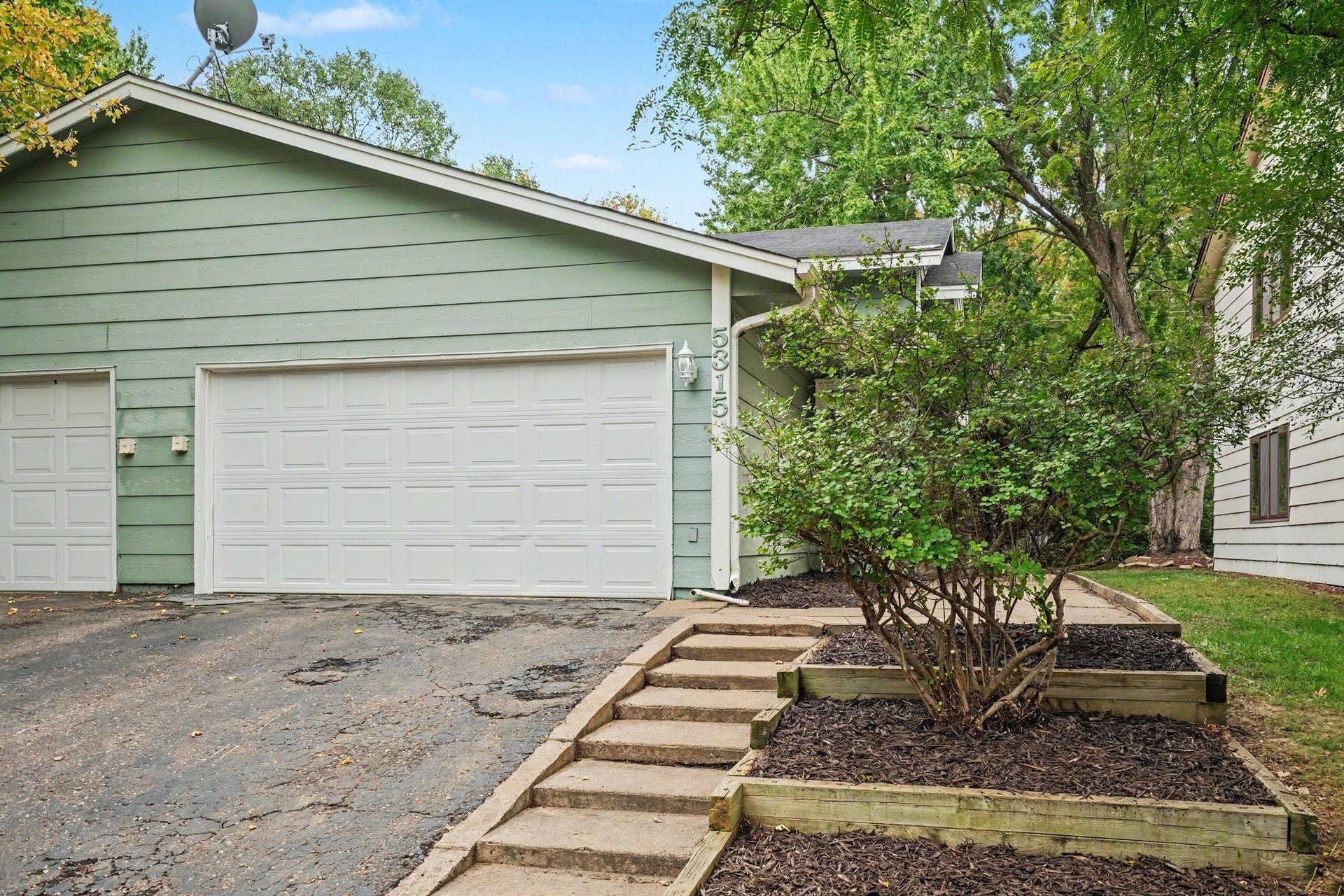 5315 Angeline Avenue N, Crystal, MN 55429 003_file_9080.jpg