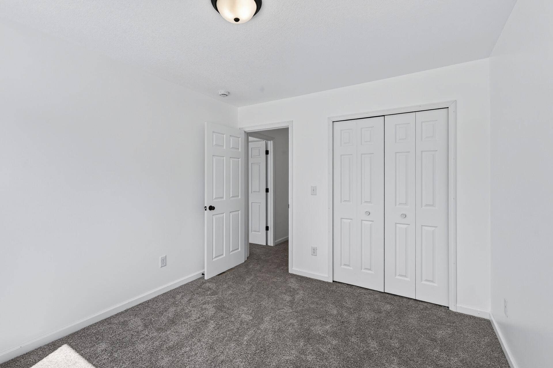 926 Galtier Street, 97, Saint Paul, MN 55117 16_926_Galtier16_mls.jpg