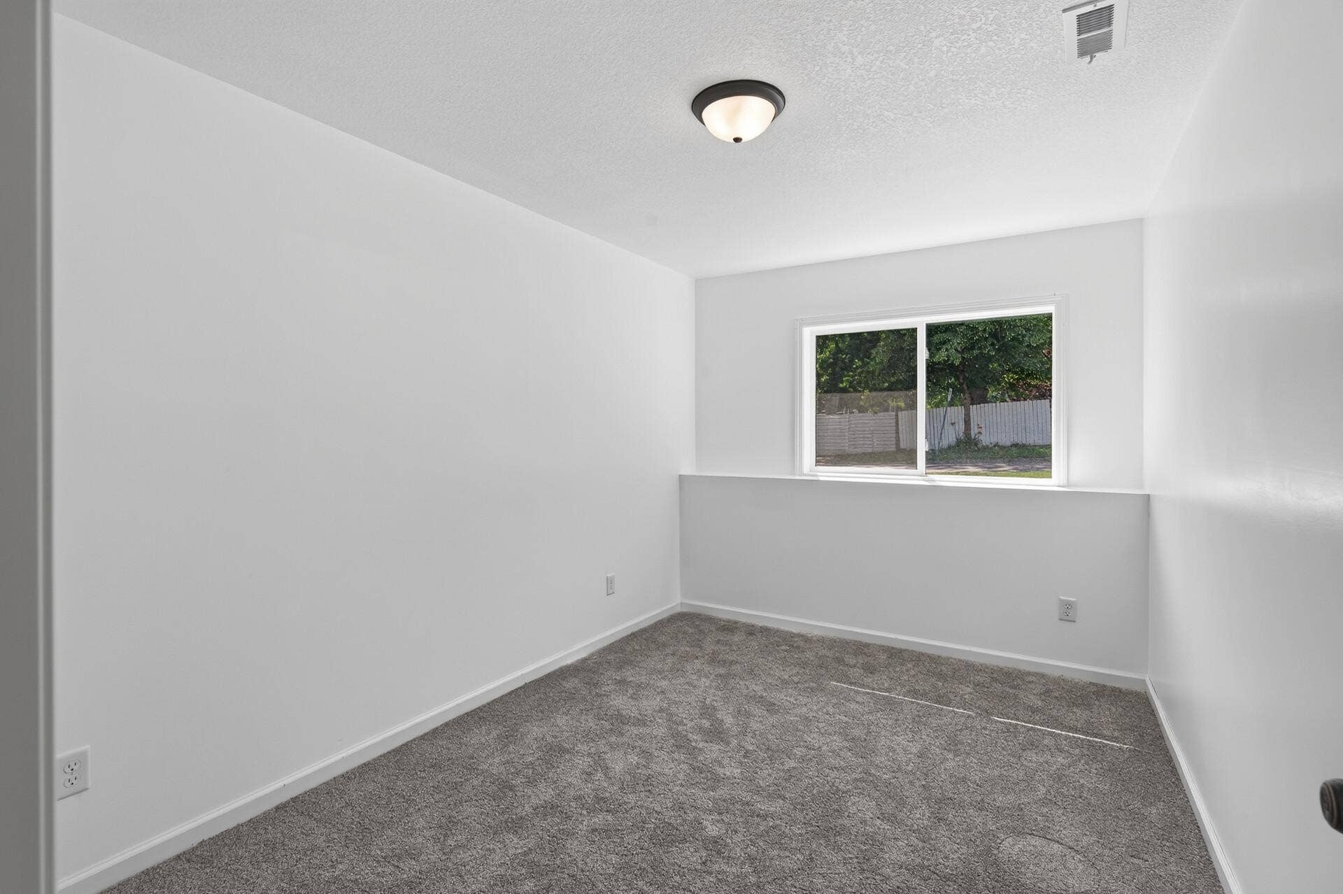 926 Galtier Street, 97, Saint Paul, MN 55117 23_926_Galtier23_mls.jpg