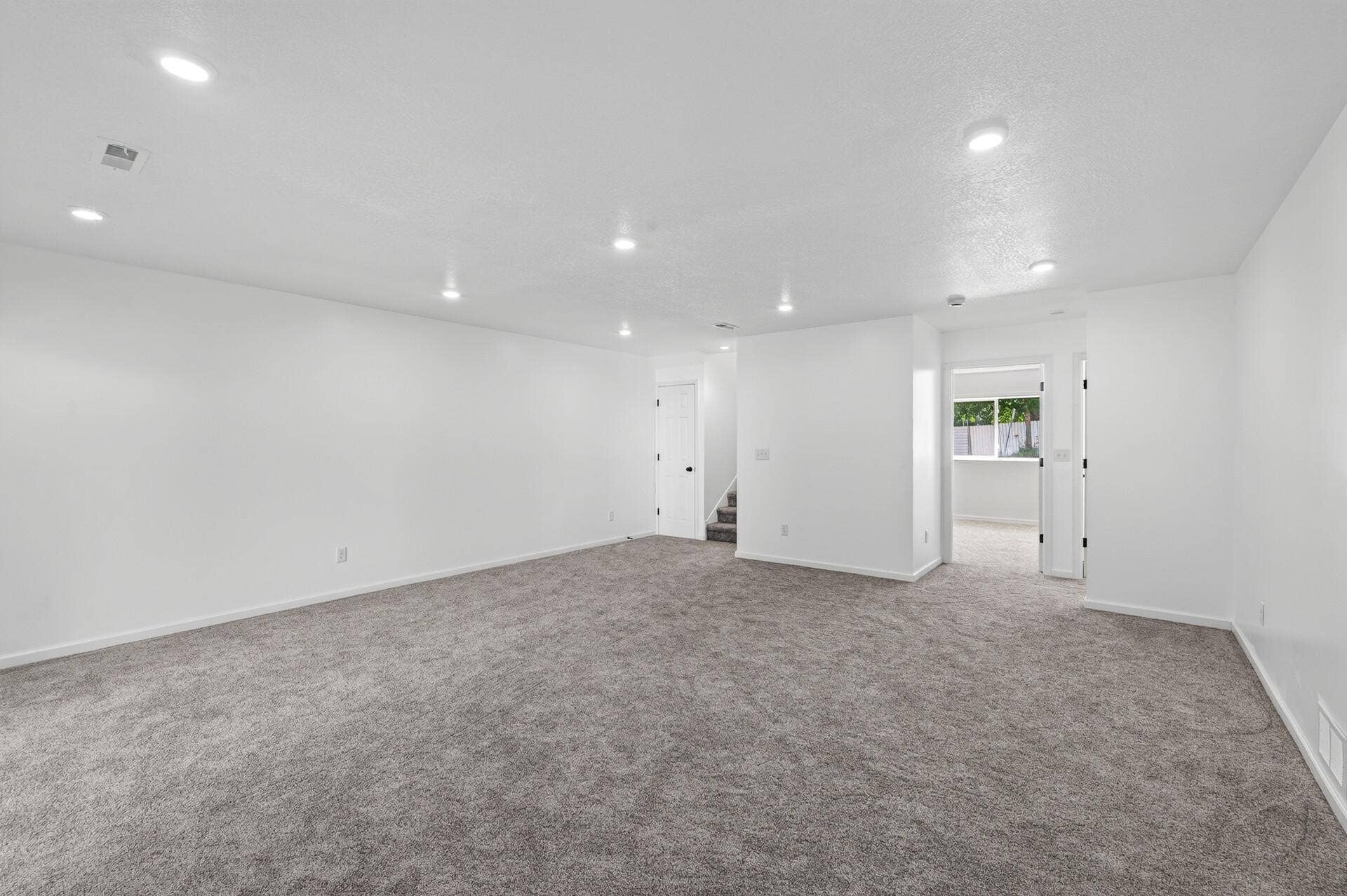 926 Galtier Street, 97, Saint Paul, MN 55117 22_926_Galtier22_mls.jpg