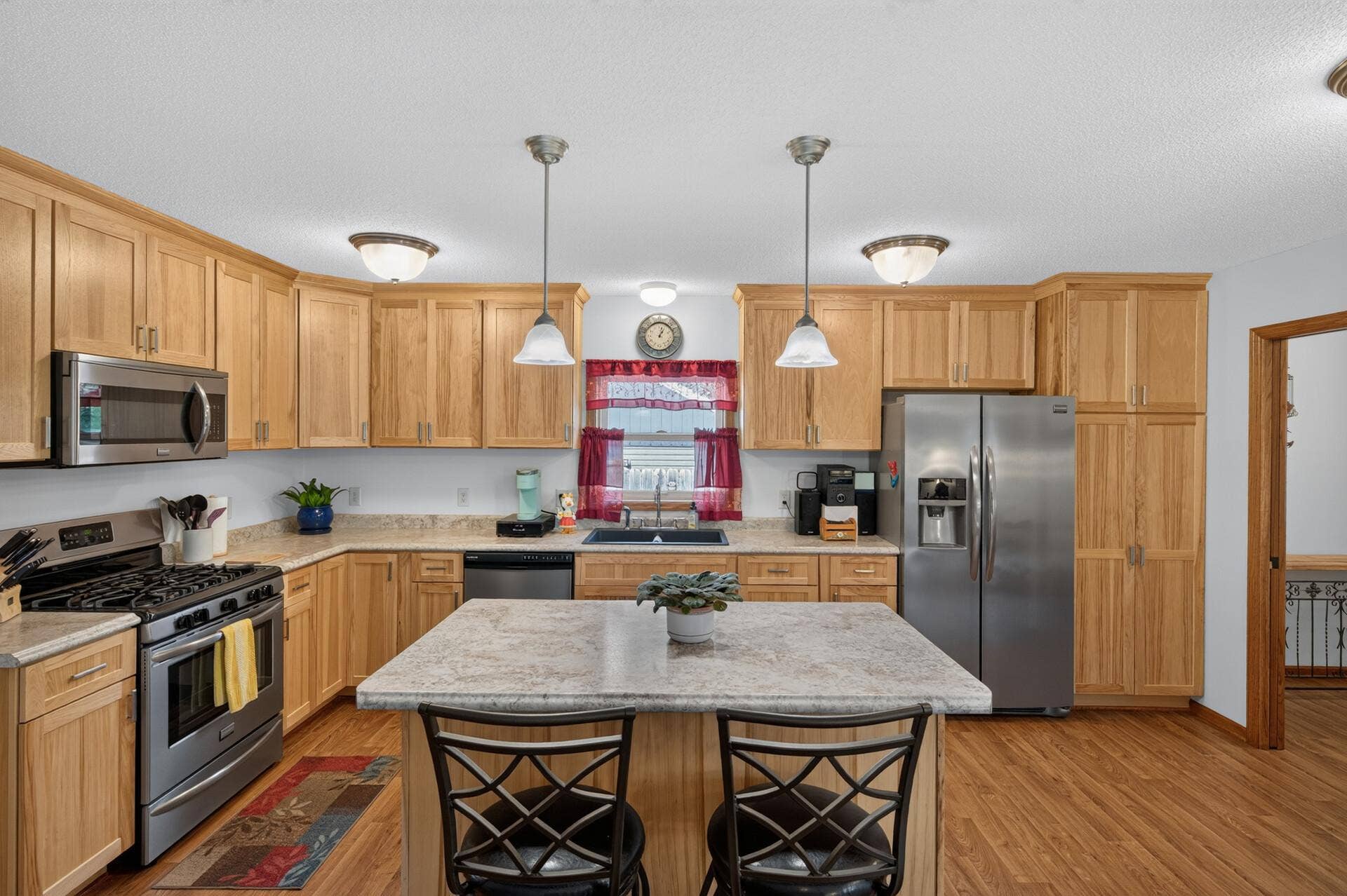 619 7th Street, Newport, MN 55055 18_619_7th18_mls.jpg