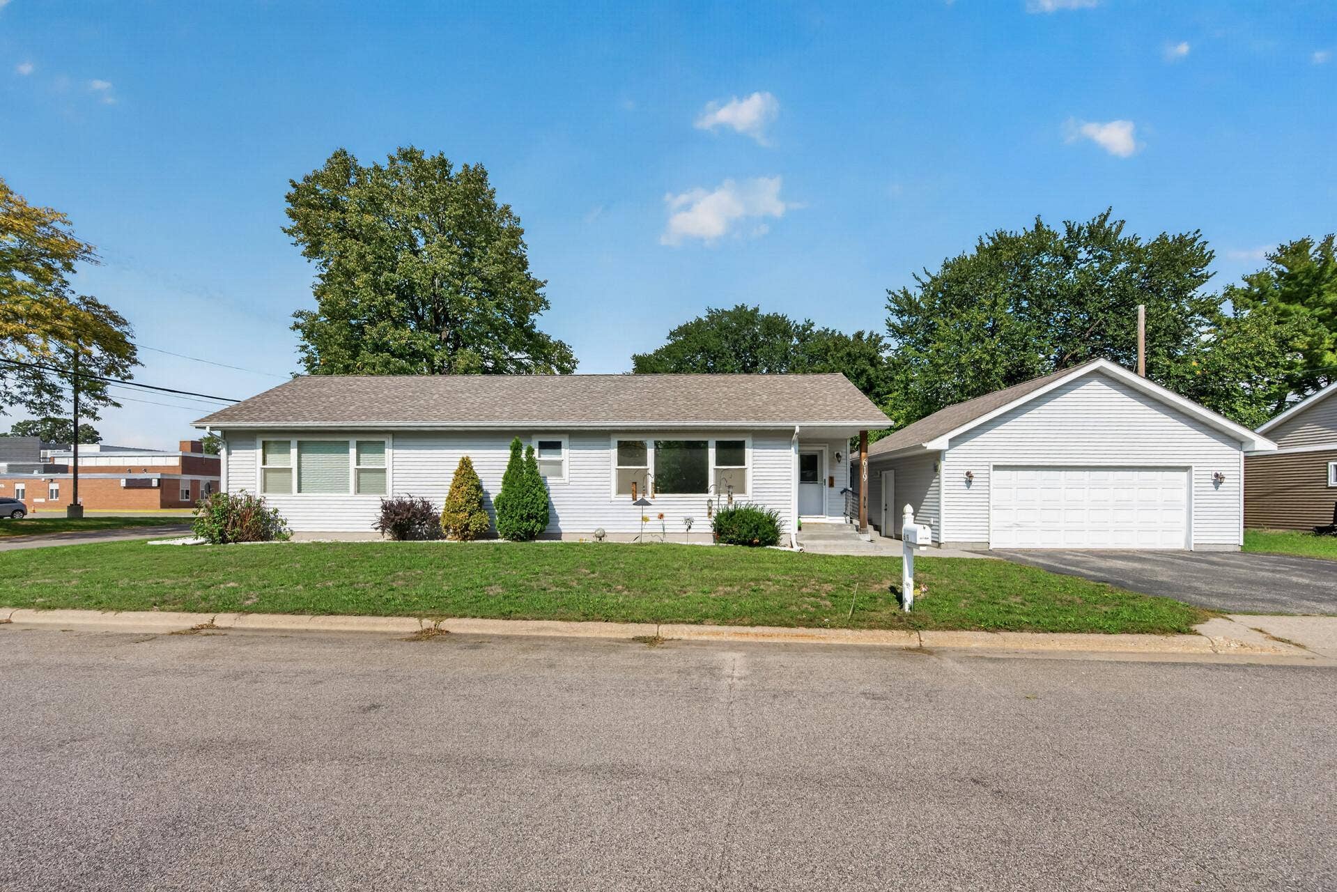 619 7th Street, Newport, MN 55055 01_619_7th1_mls.jpg