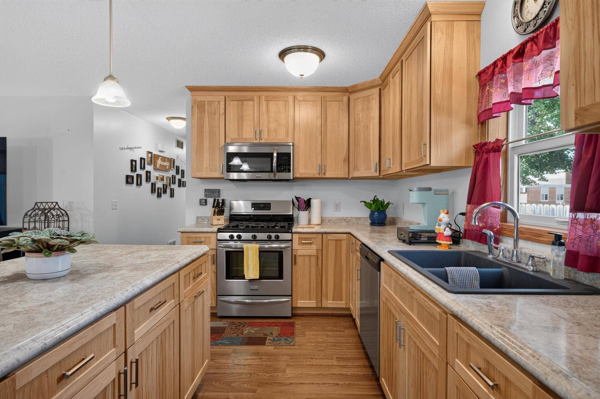 619 7th Street, Newport, MN 55055 22_619_7th22_mls.jpg