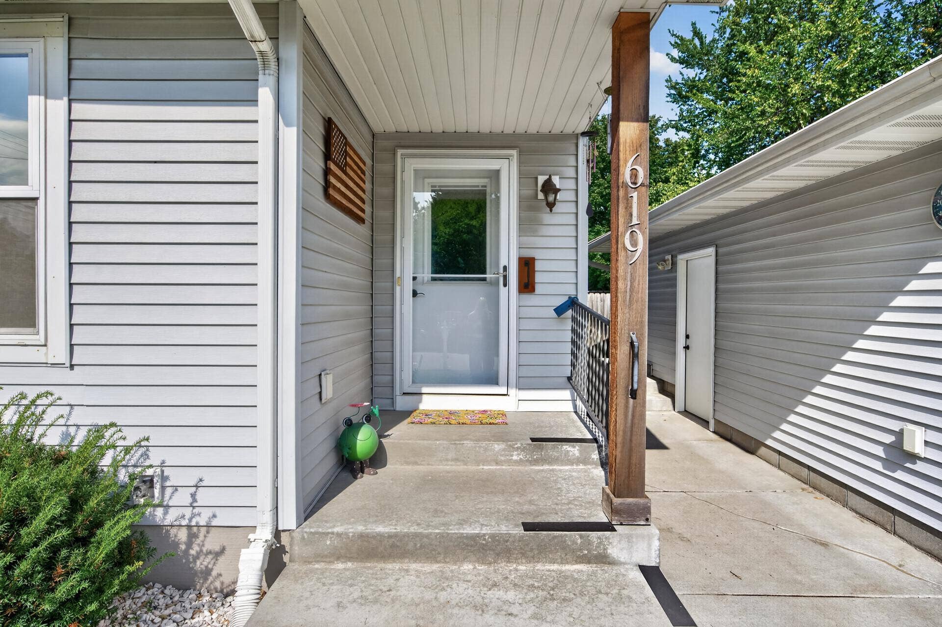 619 7th Street, Newport, MN 55055 07_619_7th7_mls.jpg
