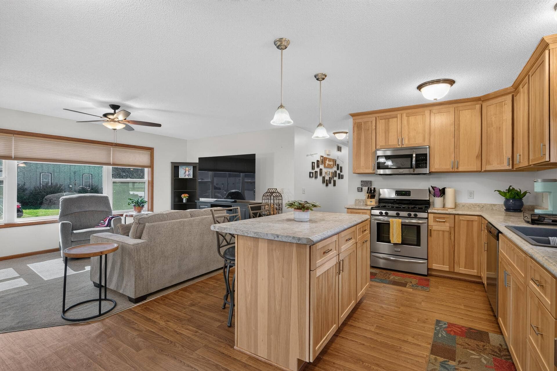 619 7th Street, Newport, MN 55055 21_619_7th21_mls.jpg