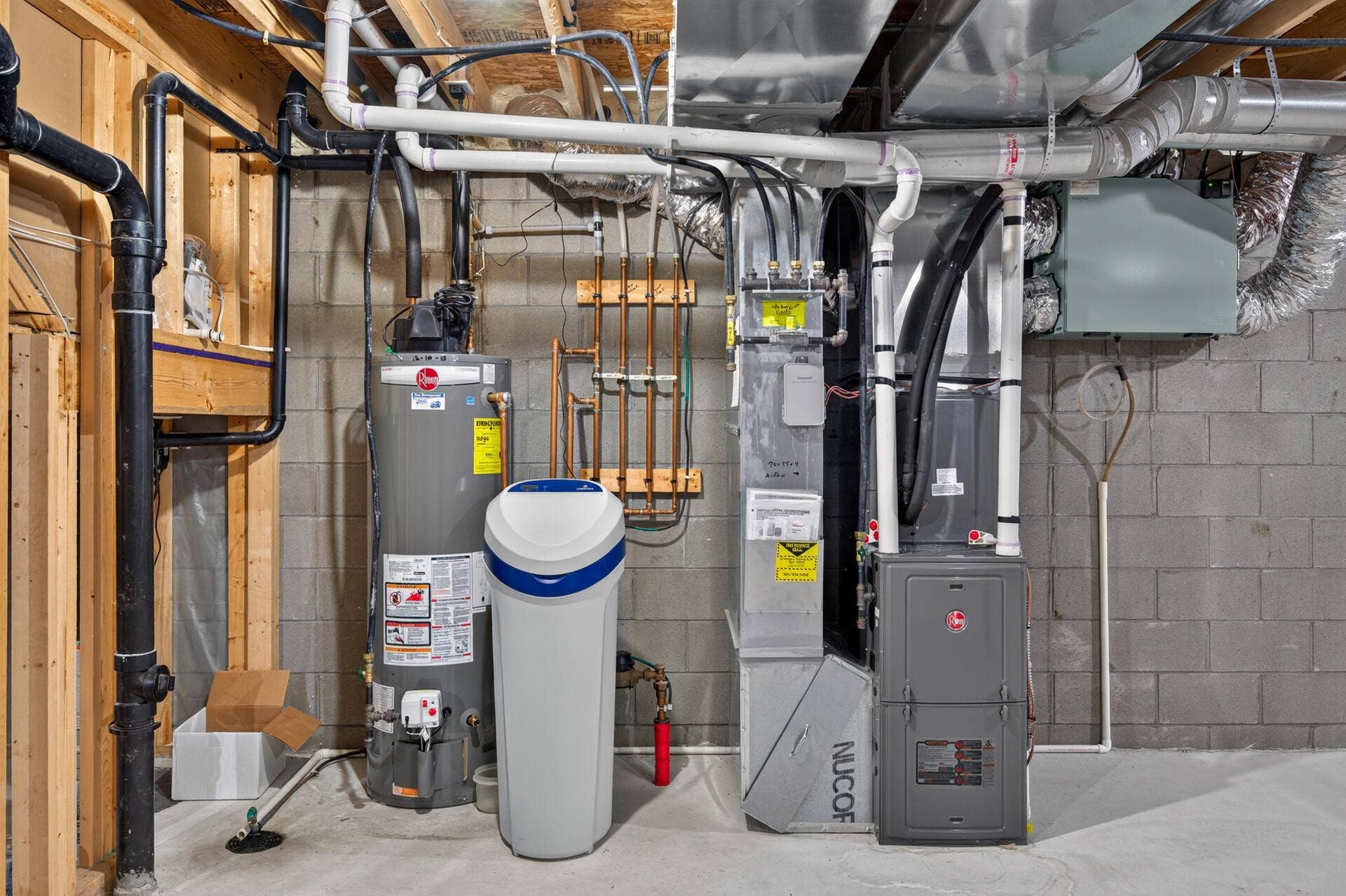 619 7th Street, Newport, MN 55055 Rheem water heater, furnace & A/C. New water softener.