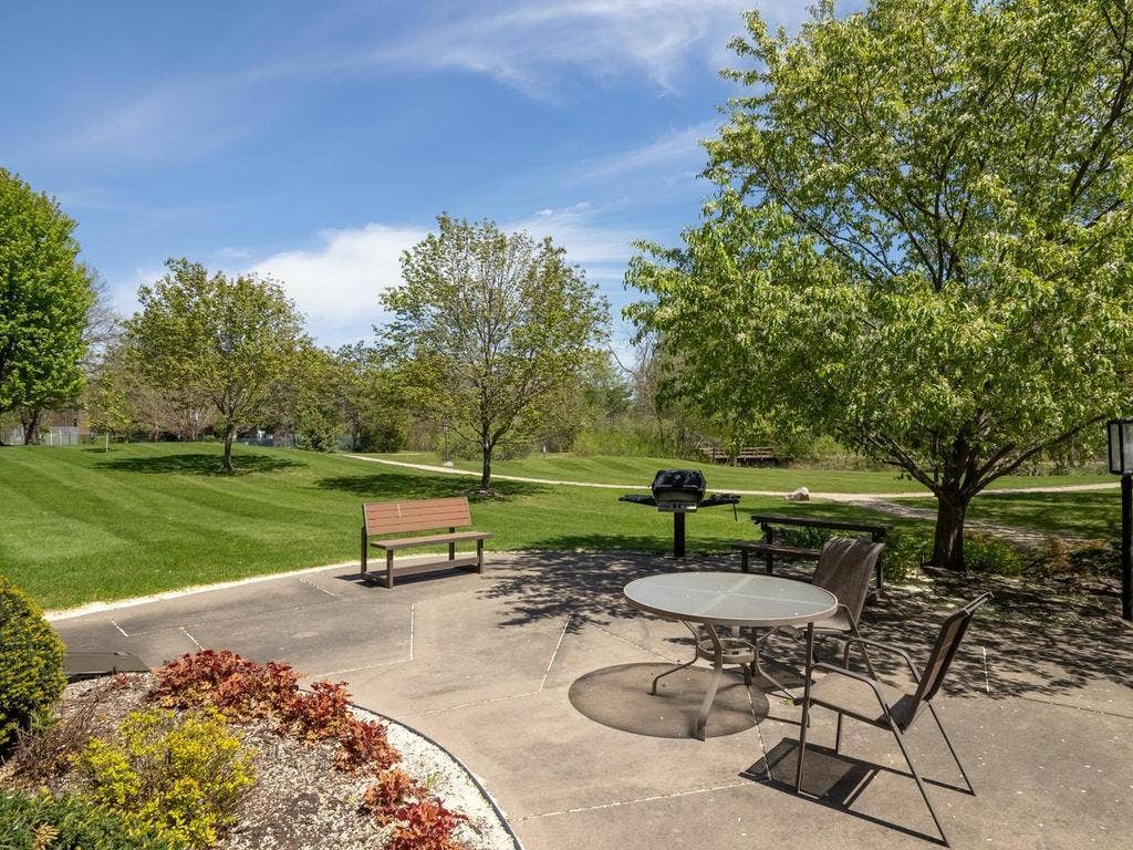 9700 Portland Avenue S, #331, Bloomington, MN 55420 039-032-Patio-1024x768.jpg