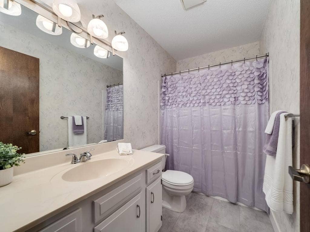 9700 Portland Avenue S, #331, Bloomington, MN 55420 018-047-Bathroom-1024x768.jpg