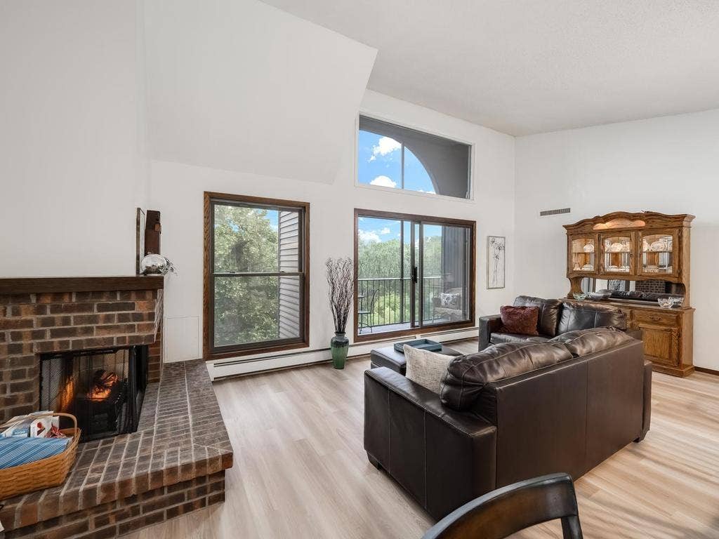 9700 Portland Avenue S, #331, Bloomington, MN 55420 008-070-Living Room-1024x768.jpg