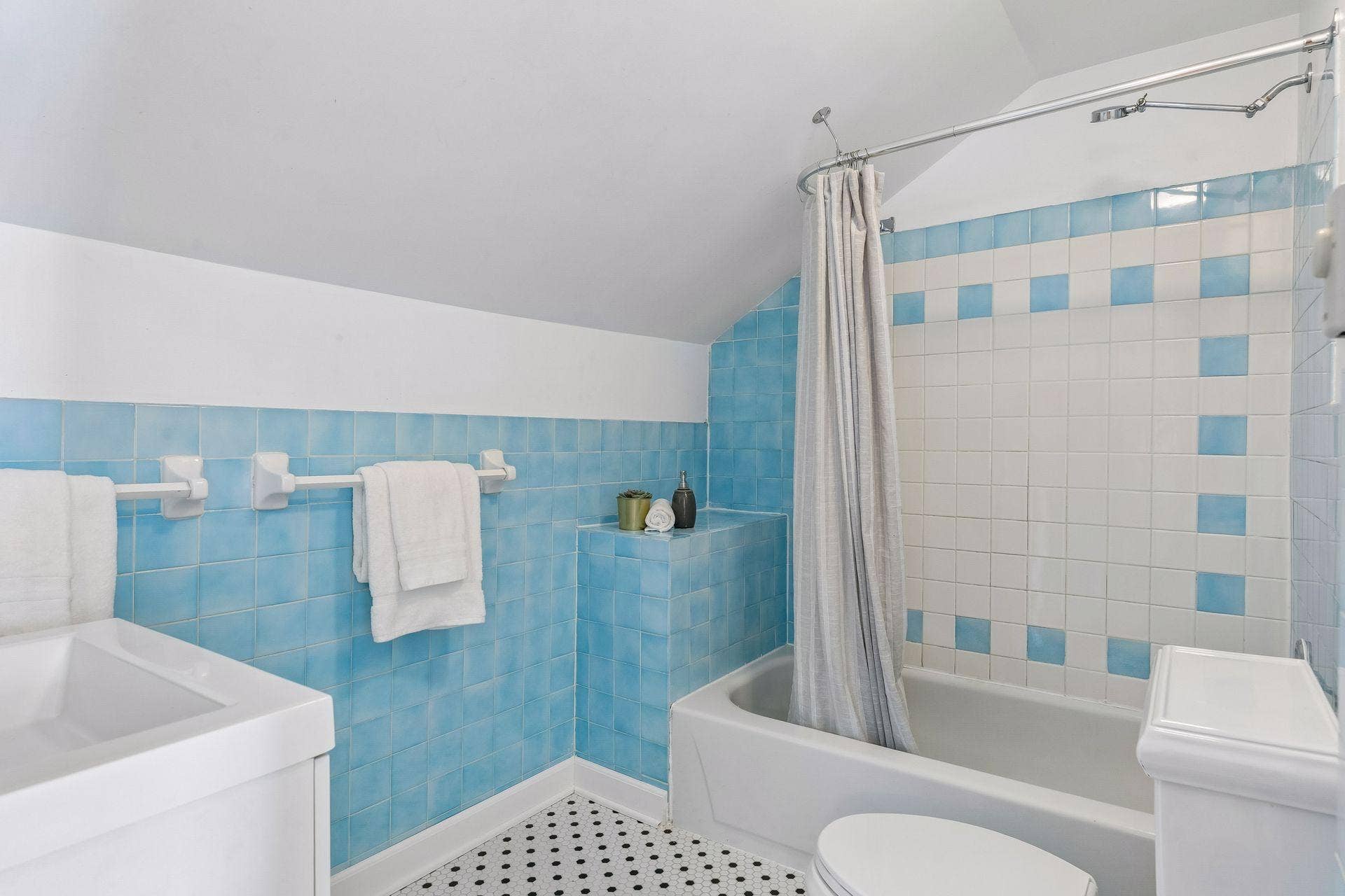 705 Wheelock Parkway W, 89, Saint Paul, MN 55117 705 West Wheelock Parkway West - Spacecrafting - 0030.jpg
