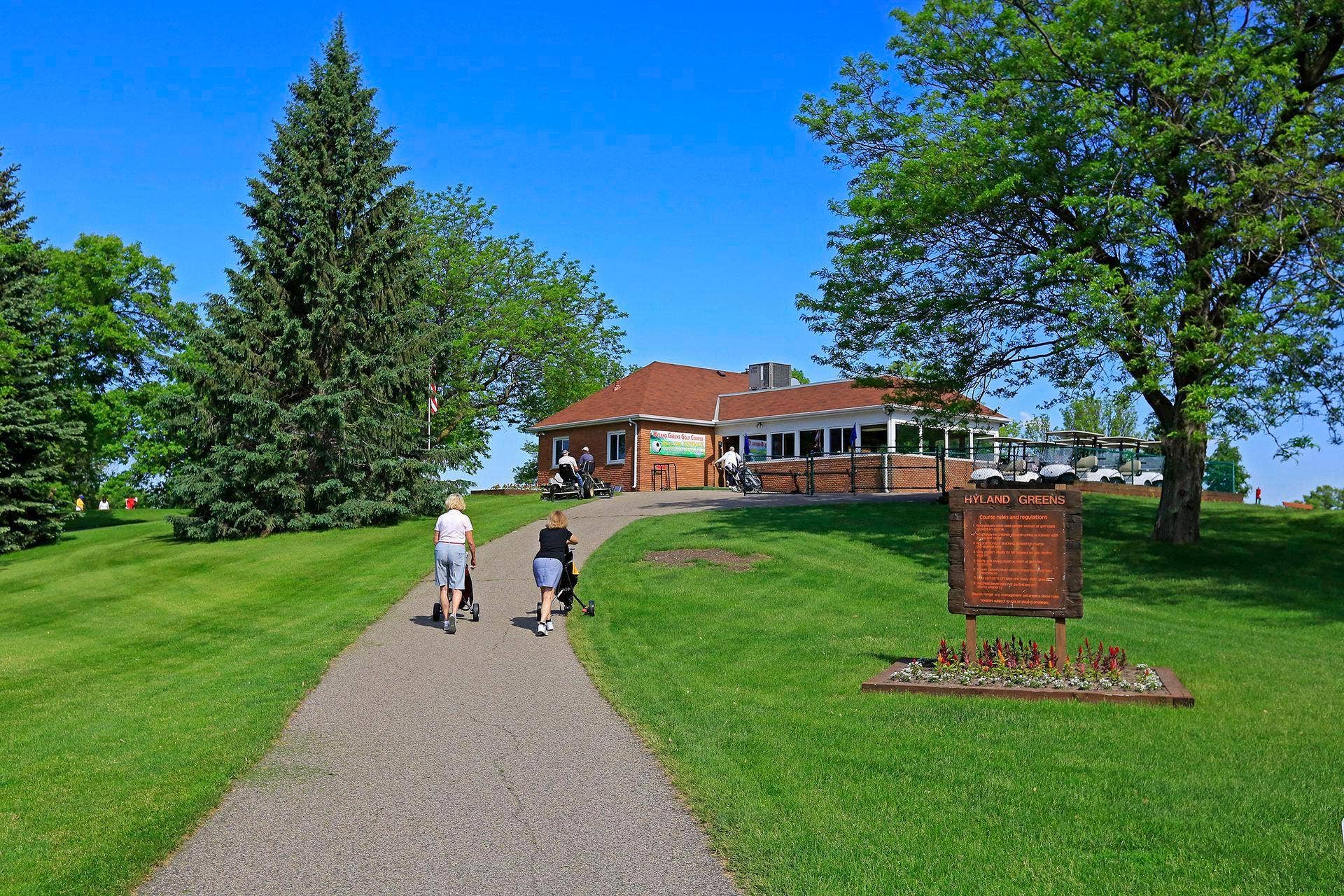 5000 Normandale Hglds Drive, Bloomington, MN 55437 5000 Normandale Hglds Drive, Bloomington, MN 55437