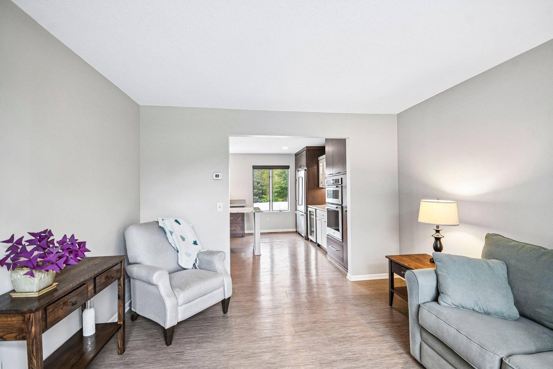1075 Fallbrook Lane, Woodbury, MN 55125 20-web-or-mls-Fallbrook Ln-S2909-020.jpg