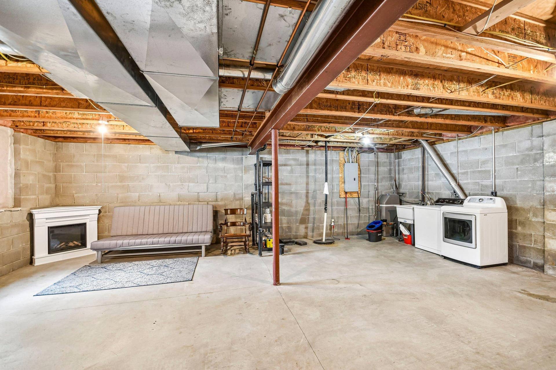 1075 Fallbrook Lane, Woodbury, MN 55125 41-web-or-mls-Fallbrook Ln-S2909-041.jpg
