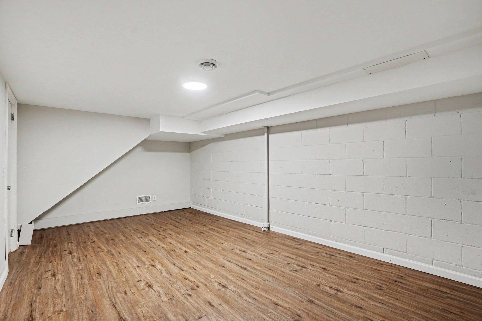 6117 France Avenue S, Edina, MN 55410 026_file_8516.jpg