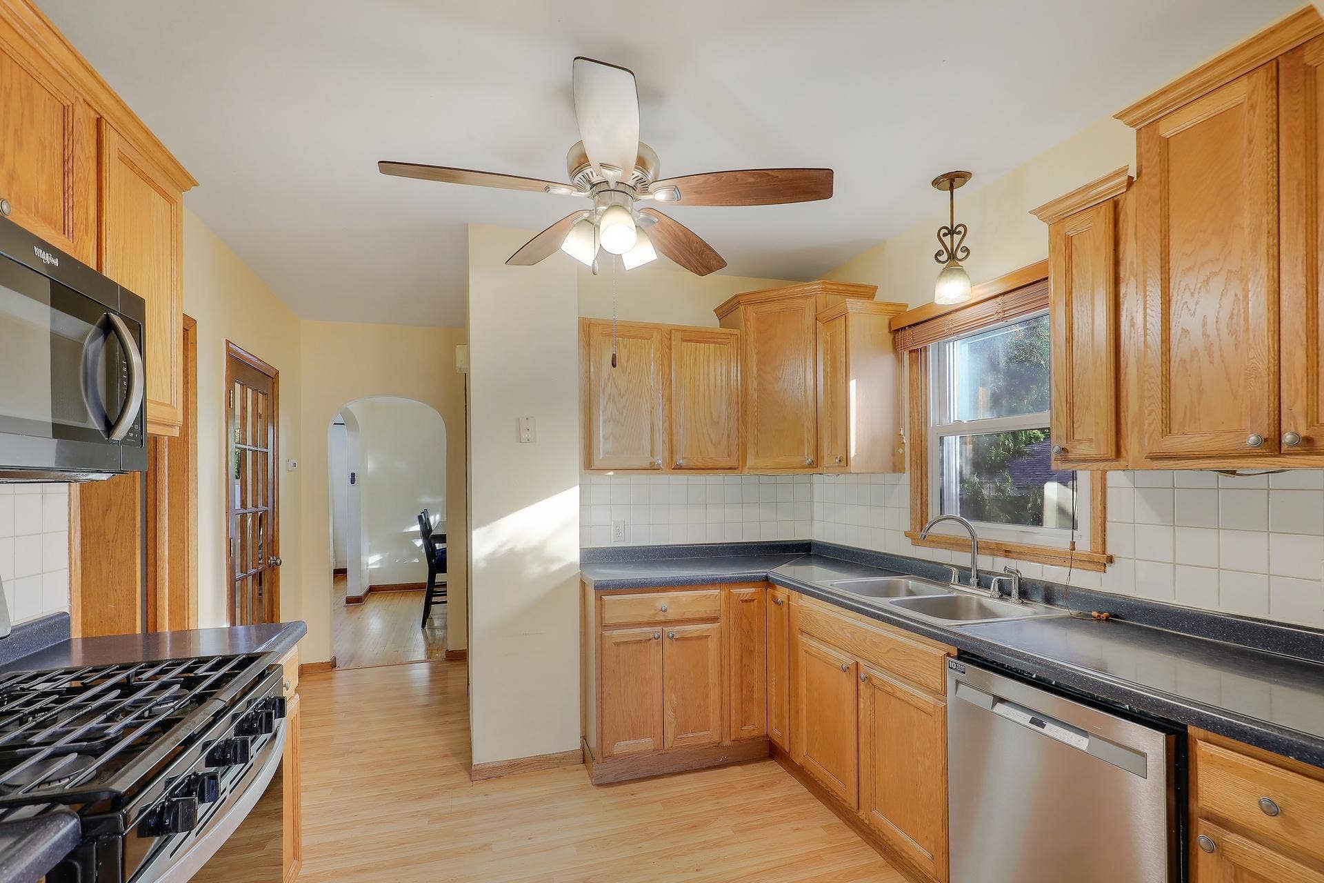 1322 Reaney Avenue, 92, Saint Paul, MN 55106 8710Photography-Web-Friendly-1322-Reaney-Avenue-East-Saint-Paul-MN-55106-11.jpg