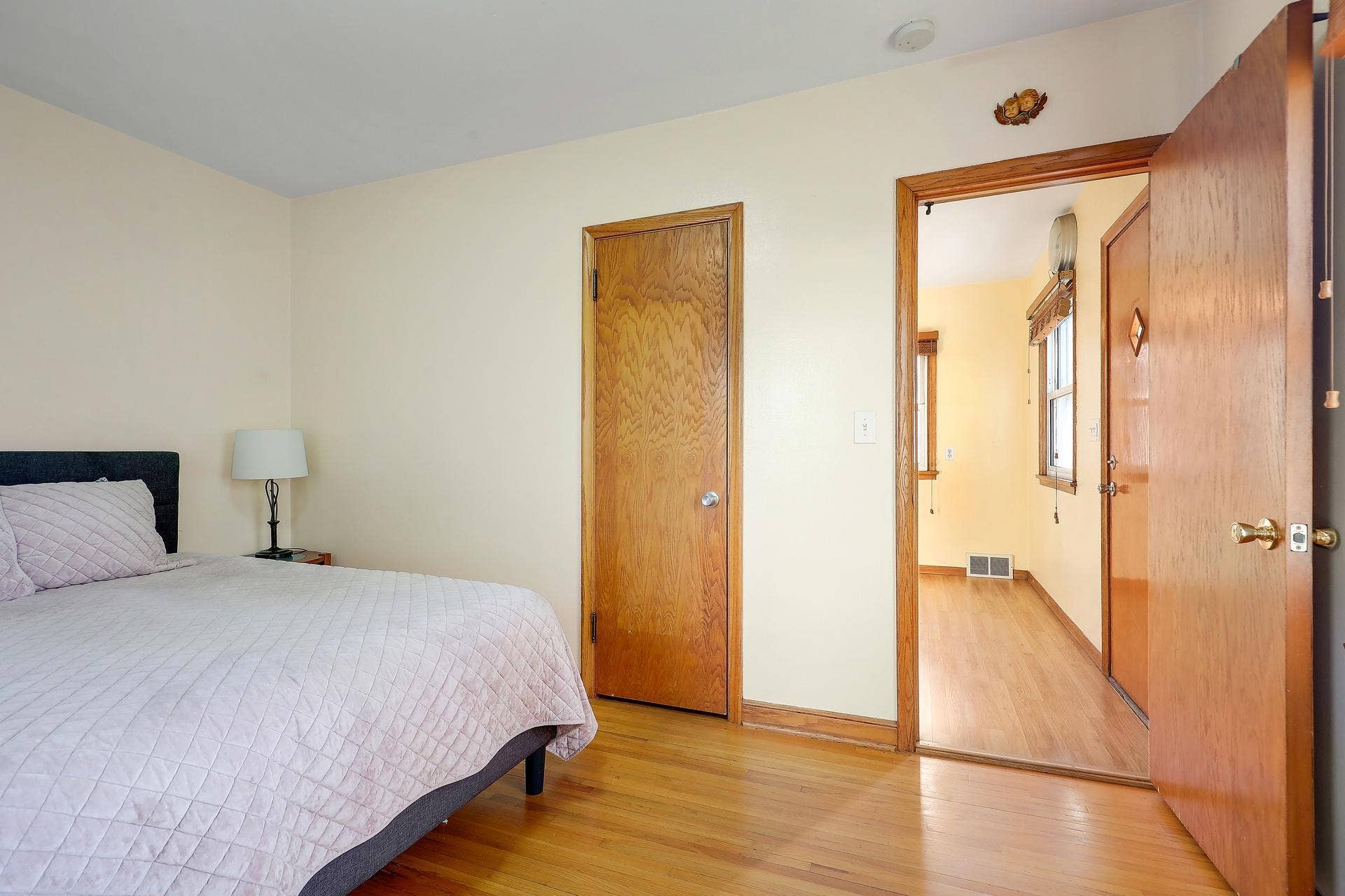 1322 Reaney Avenue, 92, Saint Paul, MN 55106 8710Photography-Web-Friendly-1322-Reaney-Avenue-East-Saint-Paul-MN-55106-26.jpg