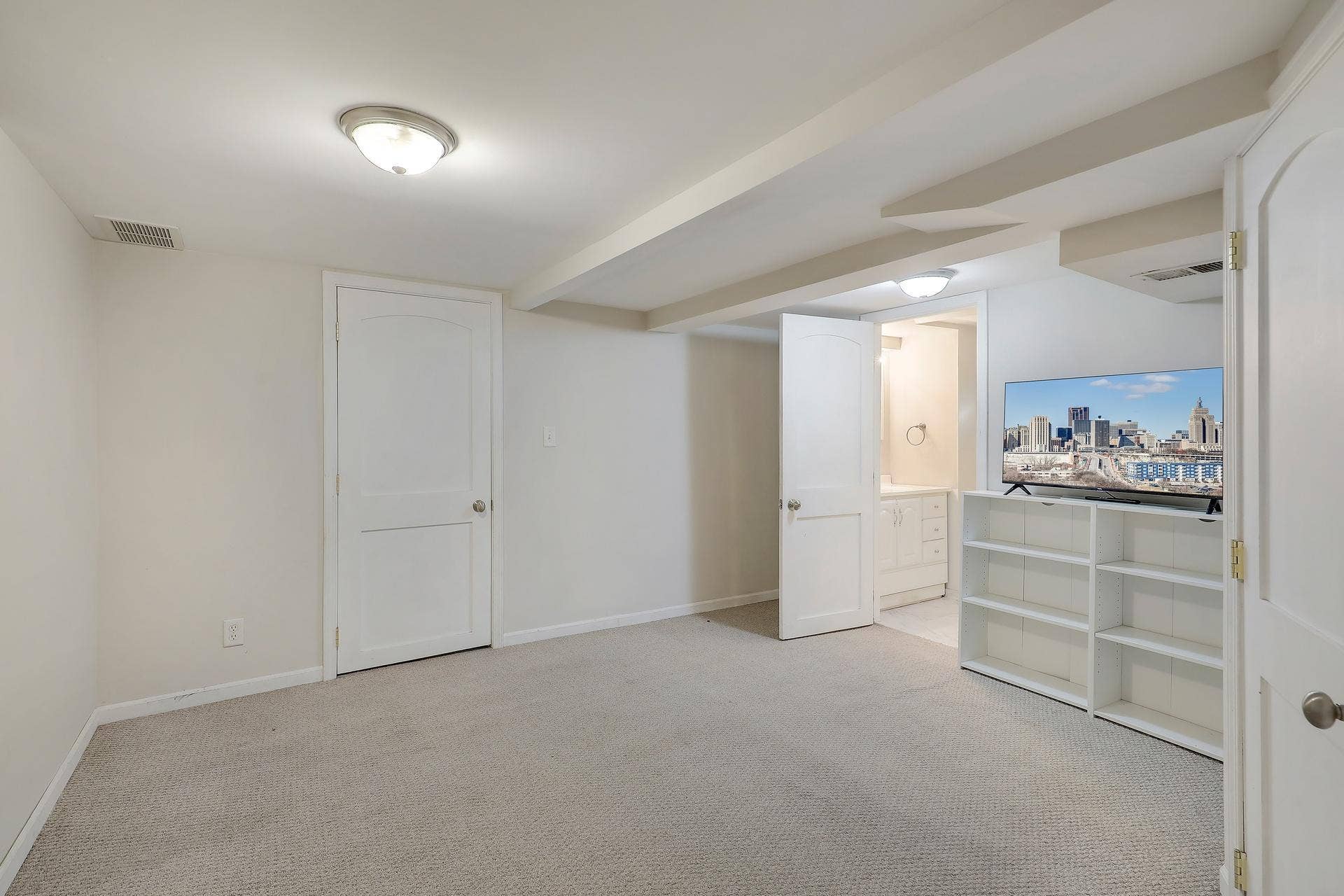 1322 Reaney Avenue, 92, Saint Paul, MN 55106 8710Photography-Web-Friendly-1322-Reaney-Avenue-East-Saint-Paul-MN-55106-31.jpg