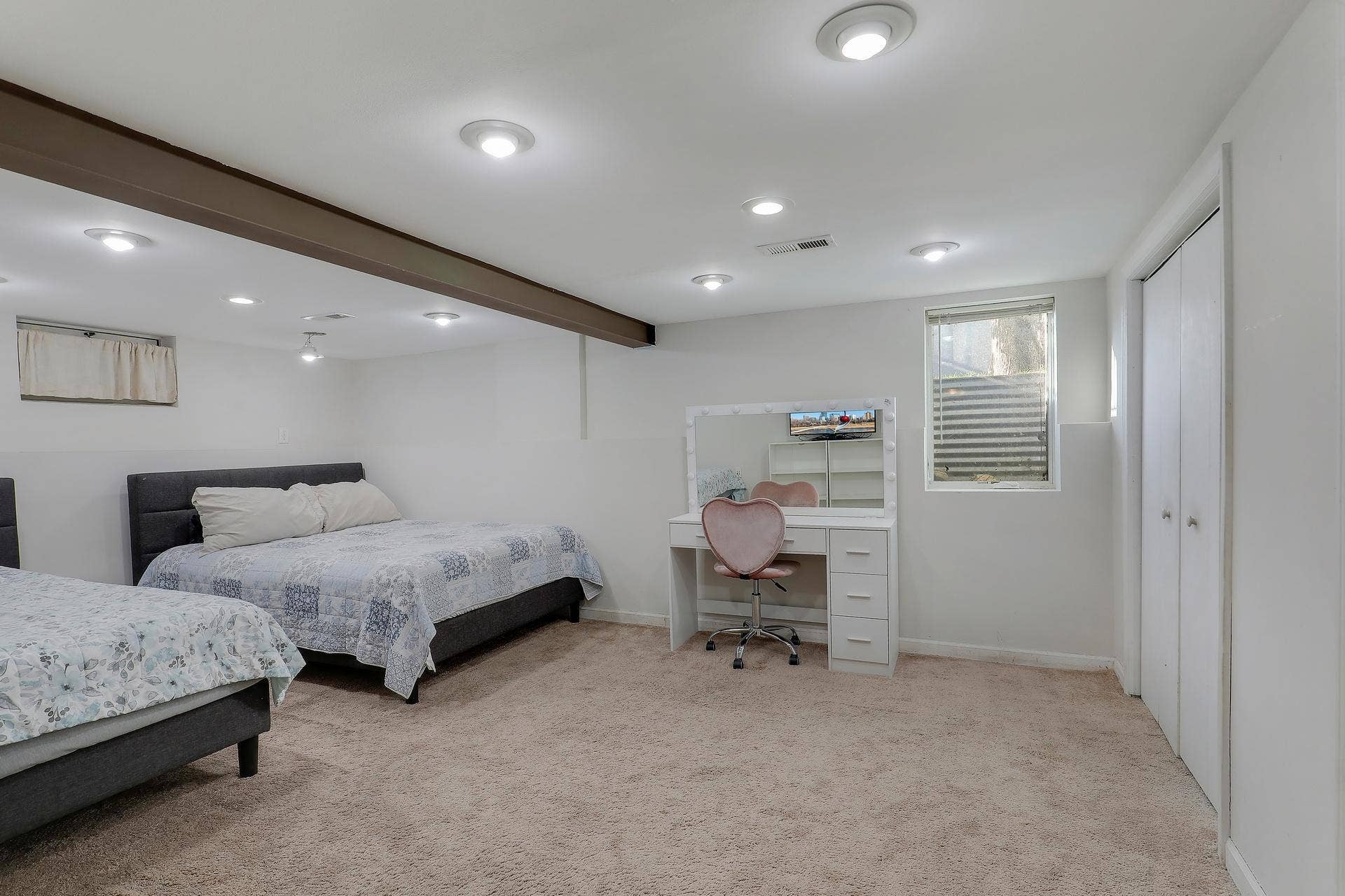 1322 Reaney Avenue, 92, Saint Paul, MN 55106 8710Photography-Web-Friendly-1322-Reaney-Avenue-East-Saint-Paul-MN-55106-36.jpg